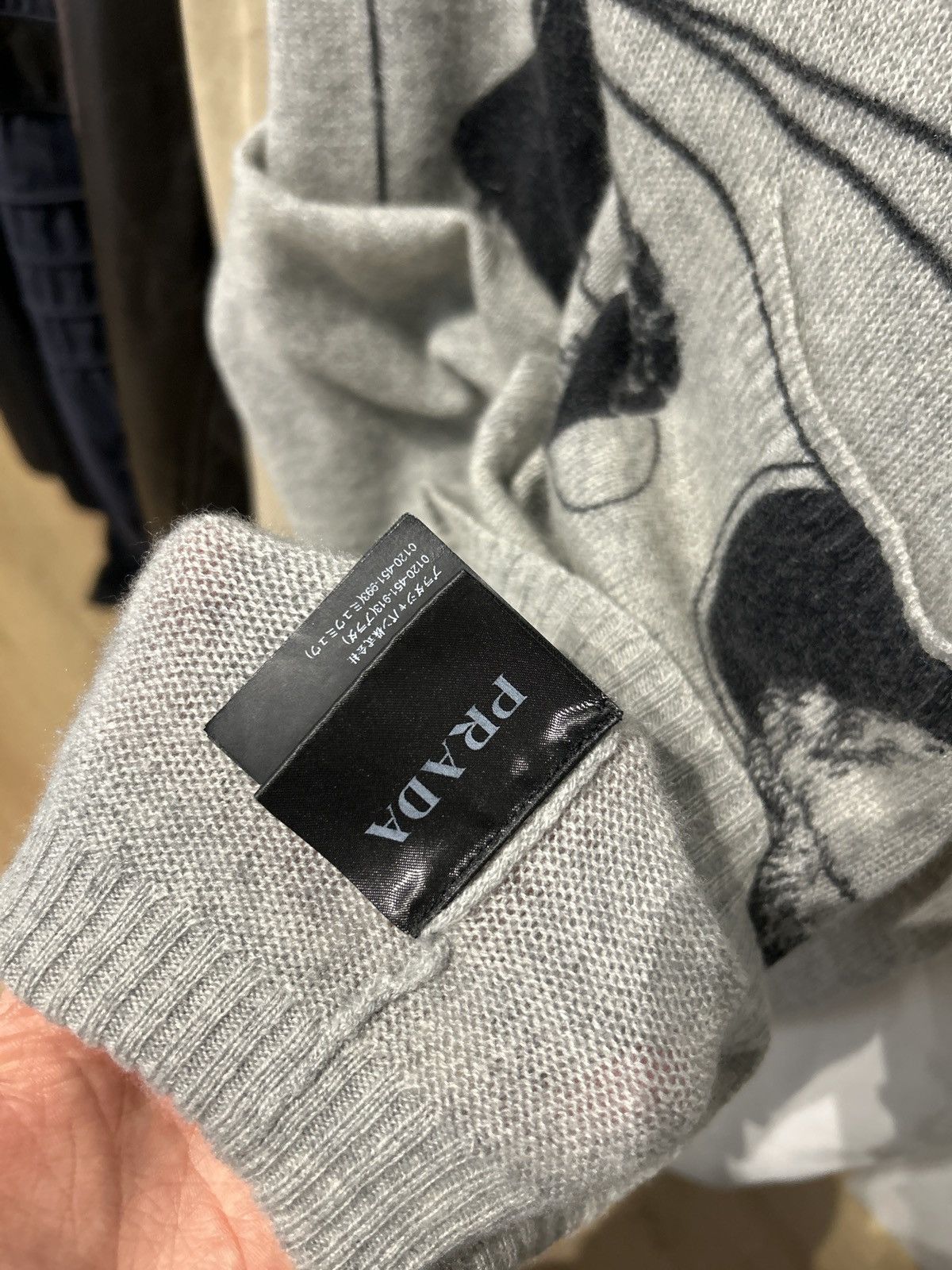 Prada Prada Monkey Laser Cashmere Sweater - SS15 Size US M / EU 48-50 / 2 - 8 Thumbnail