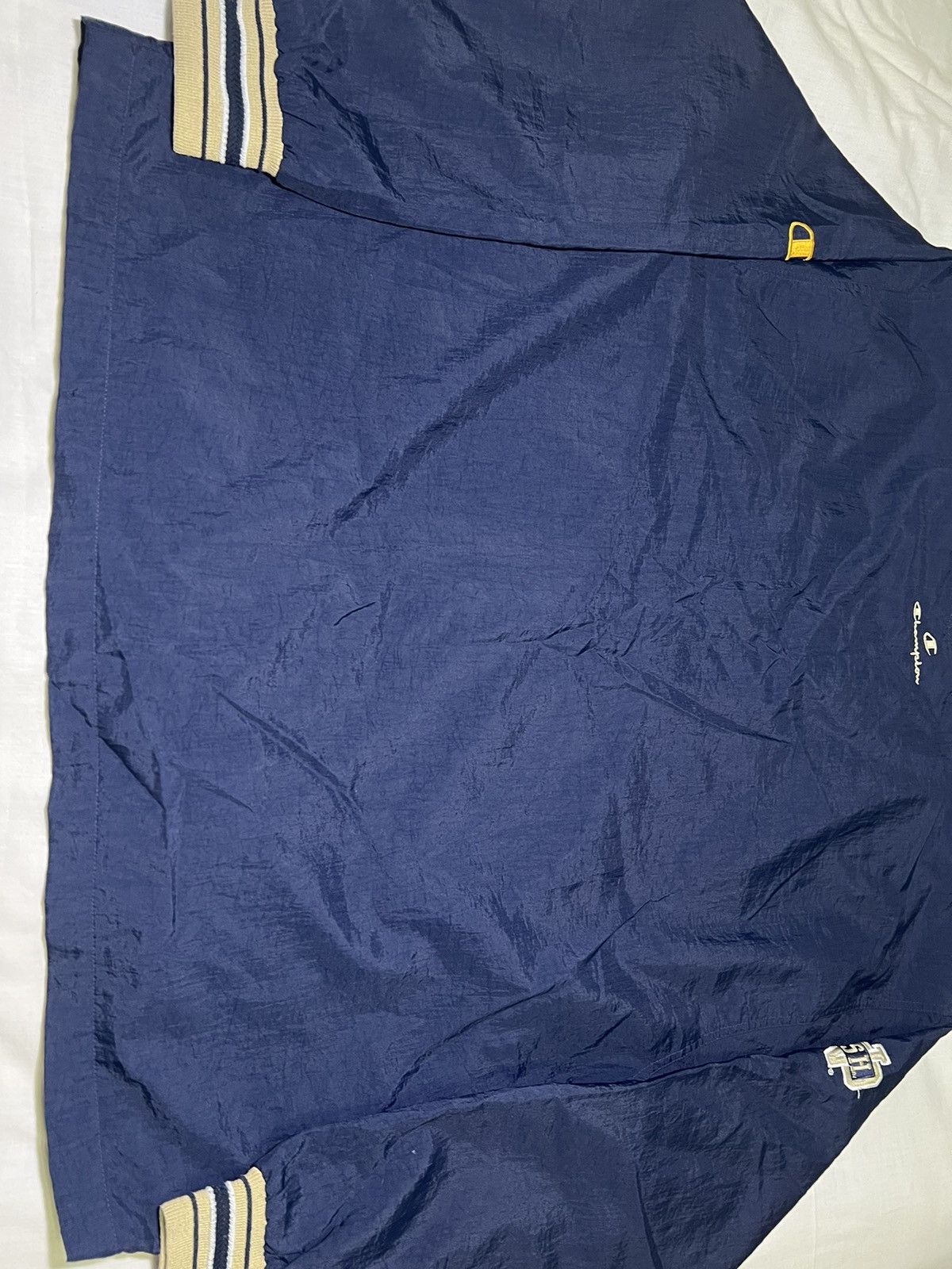 Vintage VINTAGE 90S OVERSIZE NYLON NOTRE DAM SWEATSHIRT FOOTBALL Size US XL / EU 56 / 4 - 20 Thumbnail