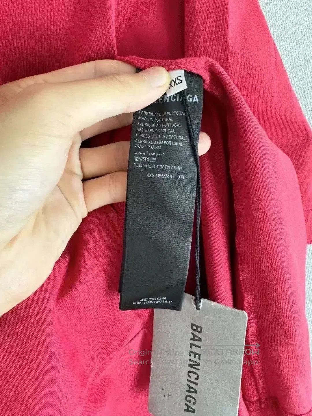Balenciaga Balenciaga Red Distressed Blur Letter Oversized SS. Size XXS / US 00 / IT 34 - 4 Thumbnail
