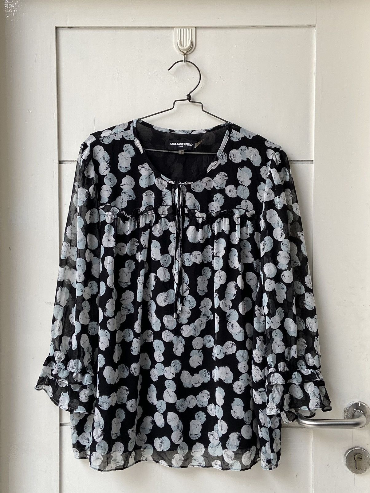 Karl Lagerfeld KARL LAGERFELD Motive Blouse Size S / US 4 / IT 40 - 10 Thumbnail