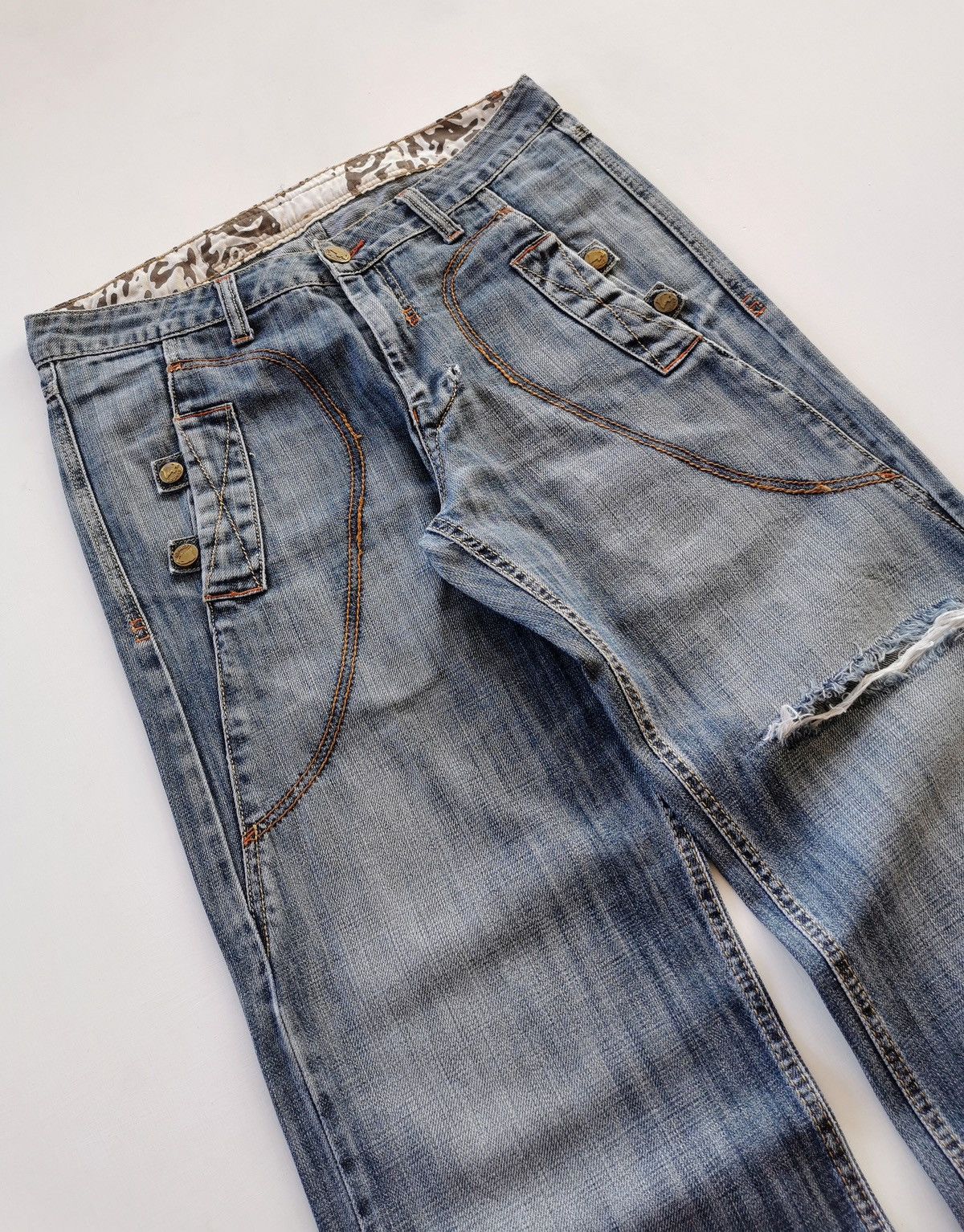 Japanese Brand Leopard Baggy Distressed Denim Jeans Size US 34 / EU 50 - 4 Thumbnail
