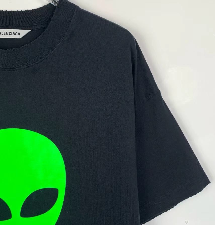 Balenciaga Balenciaga Alien printed black cotton short sleeved T-shirt Size L / US 10 / IT 46 - 3 Thumbnail