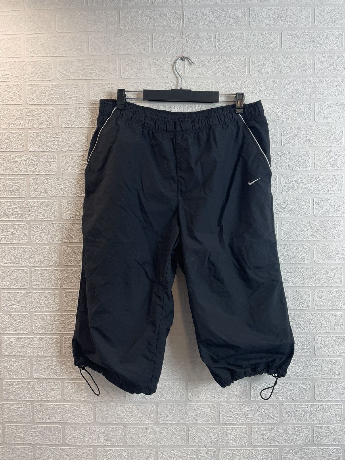 Nike parachute shorts hotsell