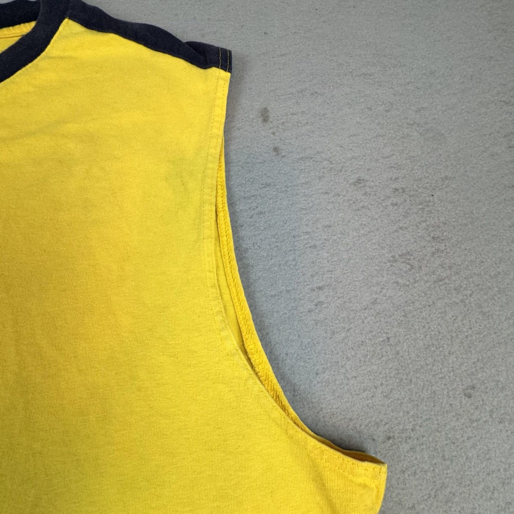 Tommy Hilfiger VINTAGE Tommy Hilfiger Tank Top Mens XL Sleeveless Jersey Graphic Print 90s Made in USA Yellow Size US XL / EU 56 / 4 - 4 Thumbnail