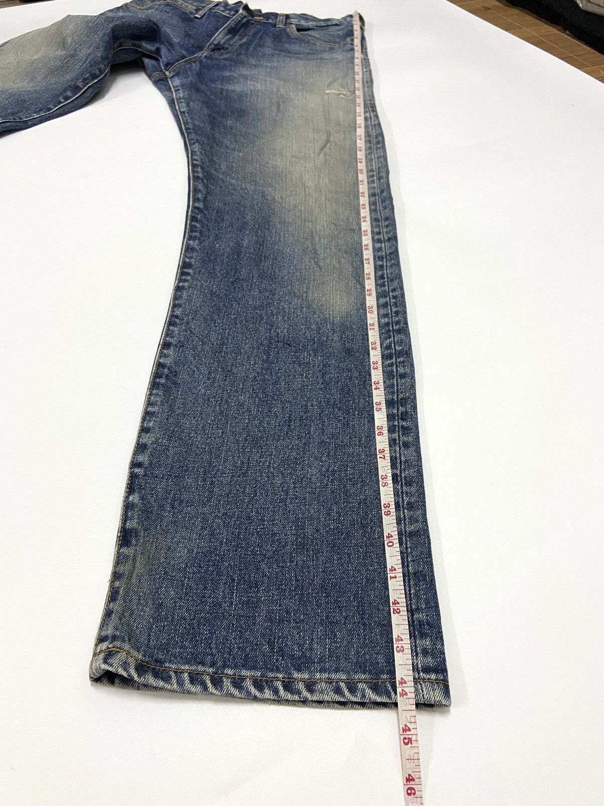 Wrangler VINTAGE WRANGLER BLUE BELLS DISTRESSED JEANS Size US 31 - 15 Thumbnail
