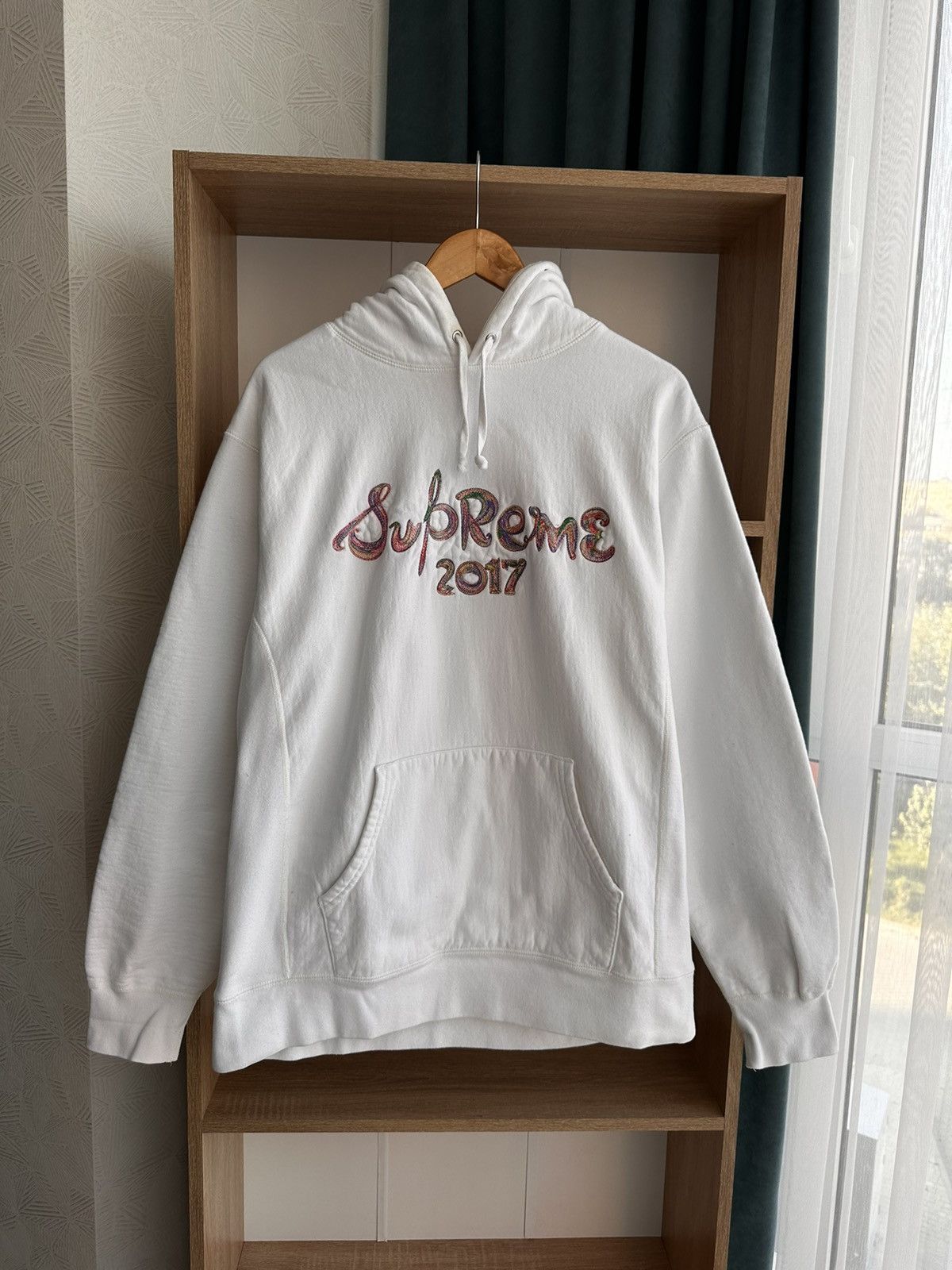 image of Supreme 2017 Brush Logo Heavyweight White Hoodie, Men's (Size Large)