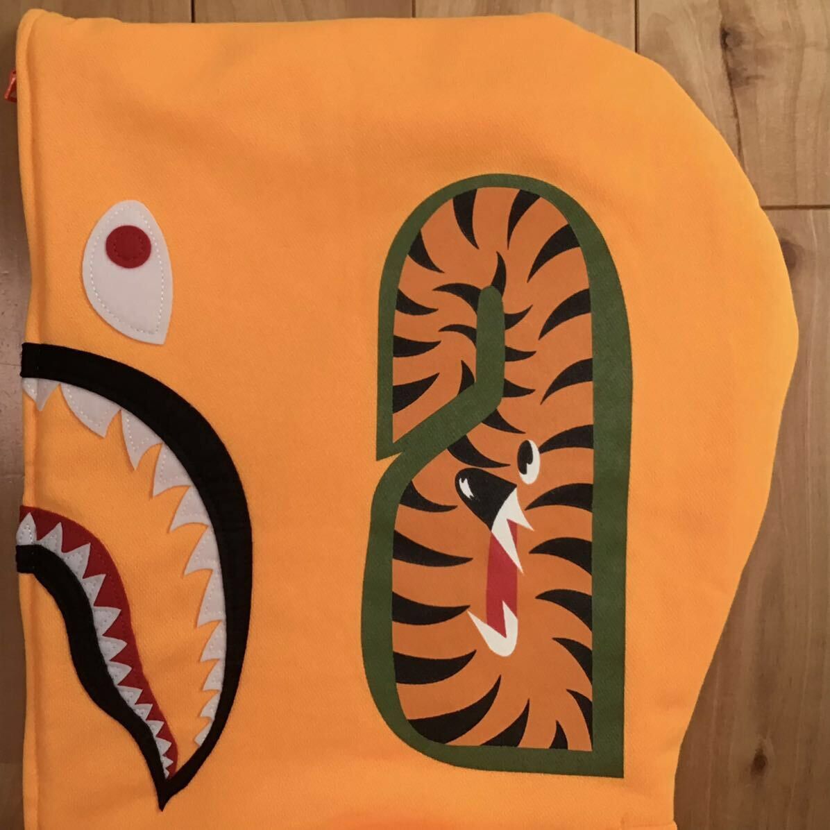 Bape BAPE Neon color shark full zip hoodie a bathing ape Size US L / EU 52-54 / 3 - 5 Thumbnail