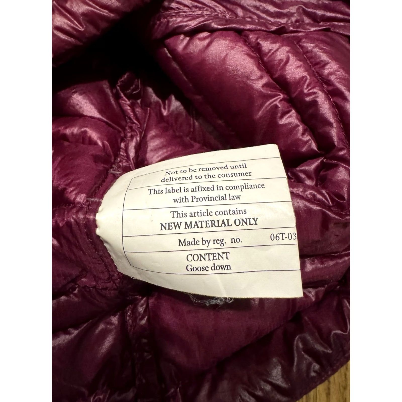 Patagonia Patagonia Ultralight Down Puffer Full Zip Hoody Women’s Small Purple/Red Jacket Lot Womens Regular Size S Zip Hooded Quilted Logo Outdoor Vintage: No Size S / US 4 / IT 40 - 6 Thumbnail