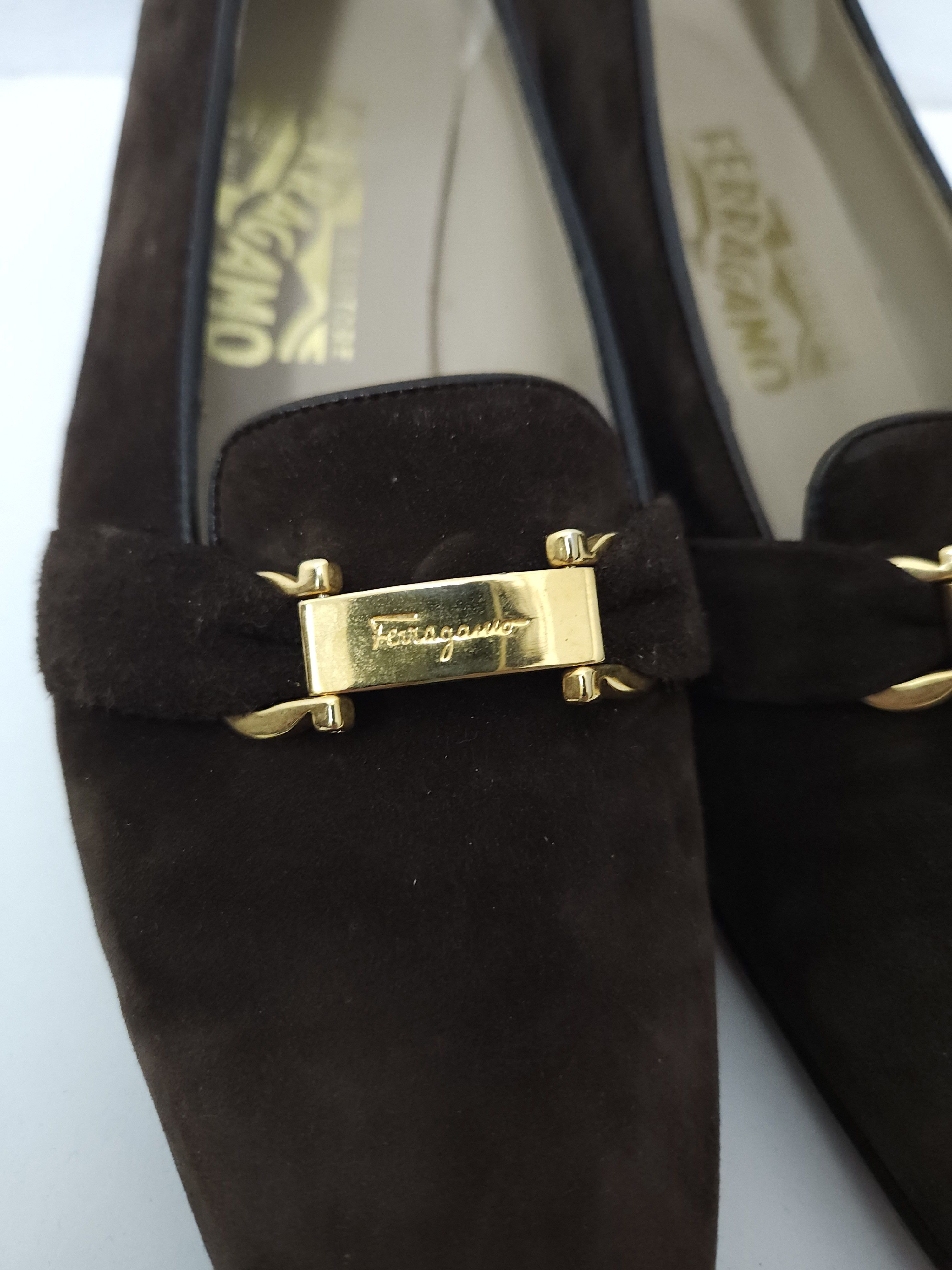 Salvatore Ferragamo Vintage Ferragamo brown suede loafers with gold hardware Size US 7 / IT 37 - 19 Thumbnail