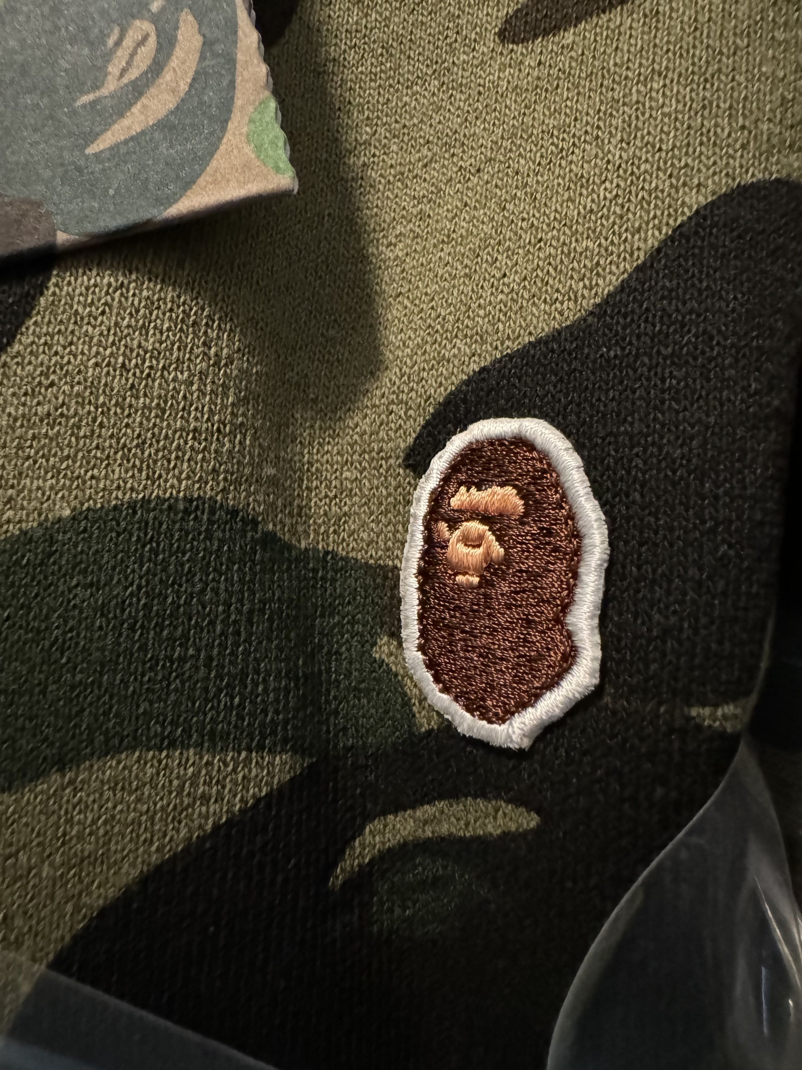 Bape 1st Camo One Point Crewneck Size US XL / EU 56 / 4 - 7 Thumbnail