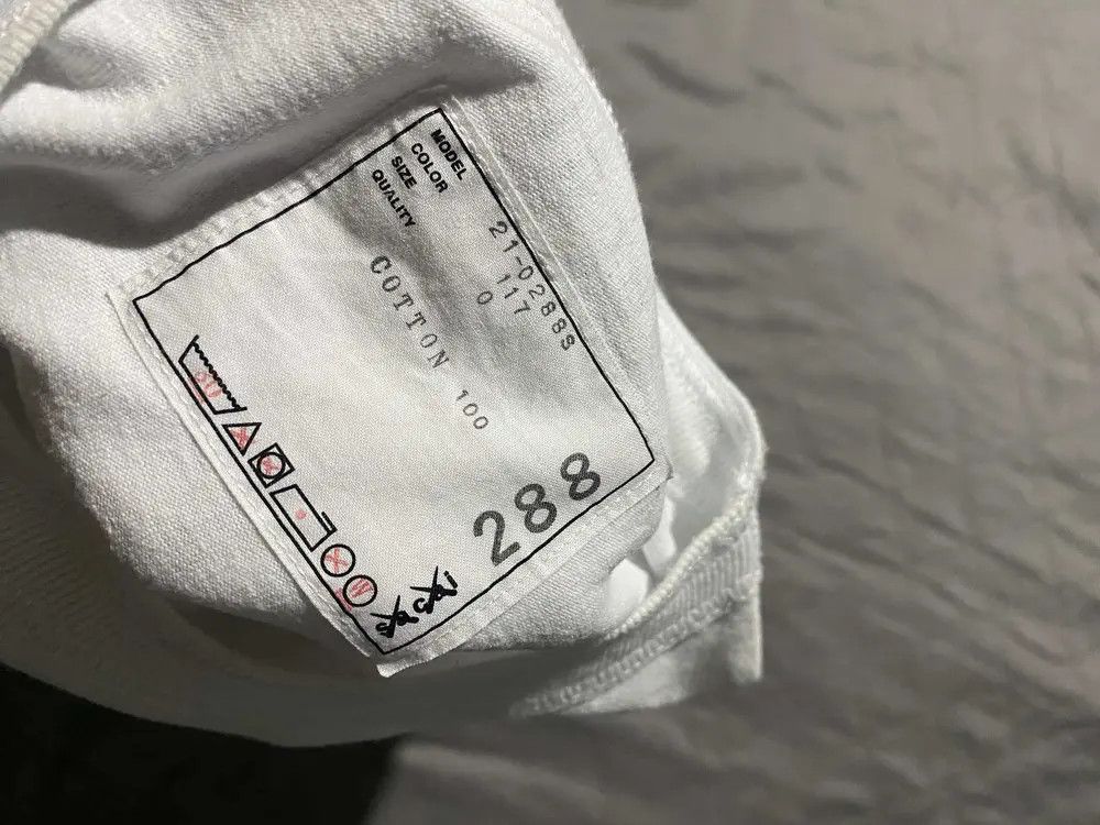 Kaws × Sacai KAWS x Sacai Flock Print T-shirt Size S / US 4 / IT 40 - 8 Thumbnail