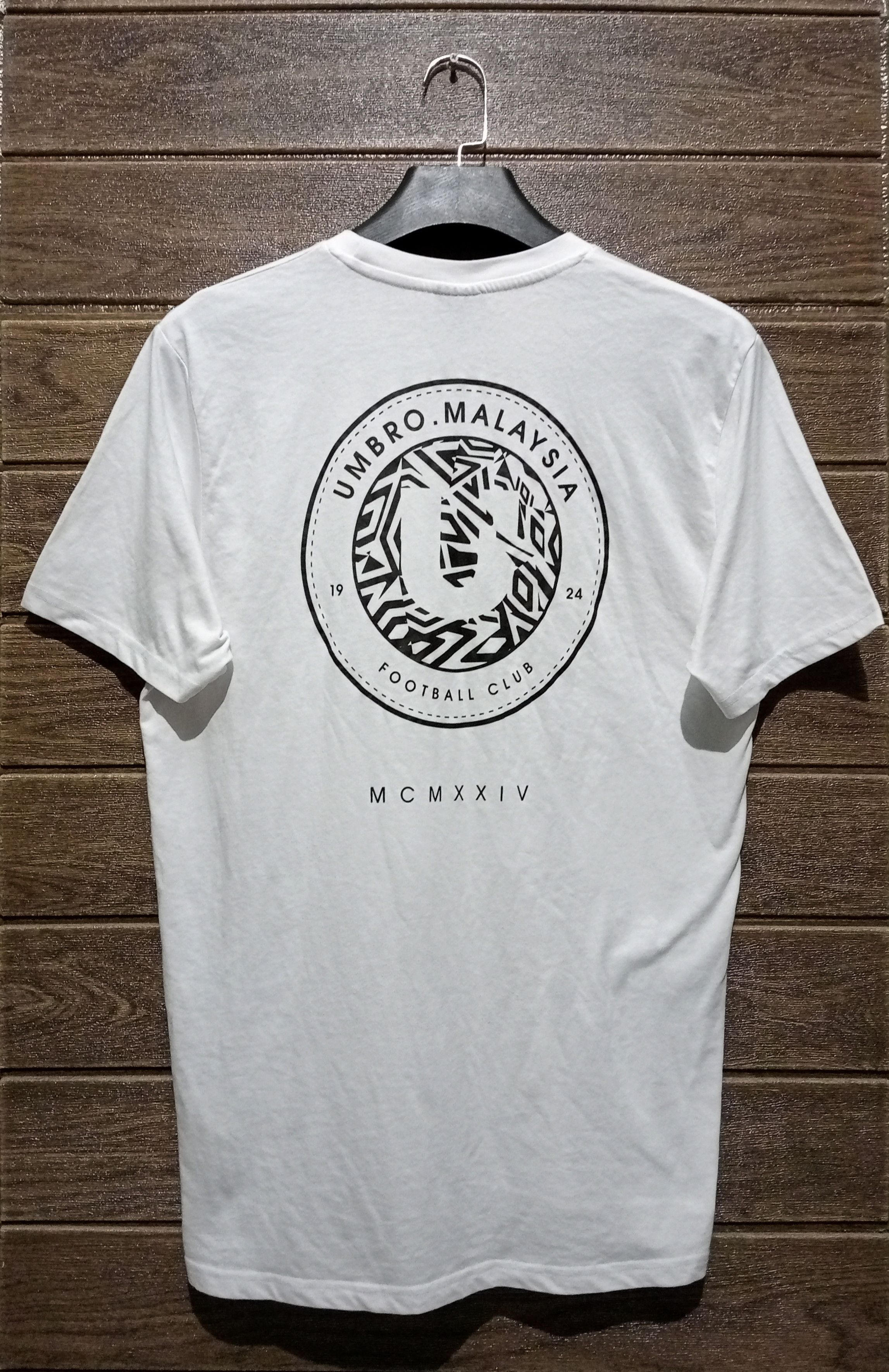 Umbro VTG Y2K Umbro Malaysia Football Club MCMXXIV Tee Very Rare Size US M / EU 48-50 / 2 - 1 Thumbnail