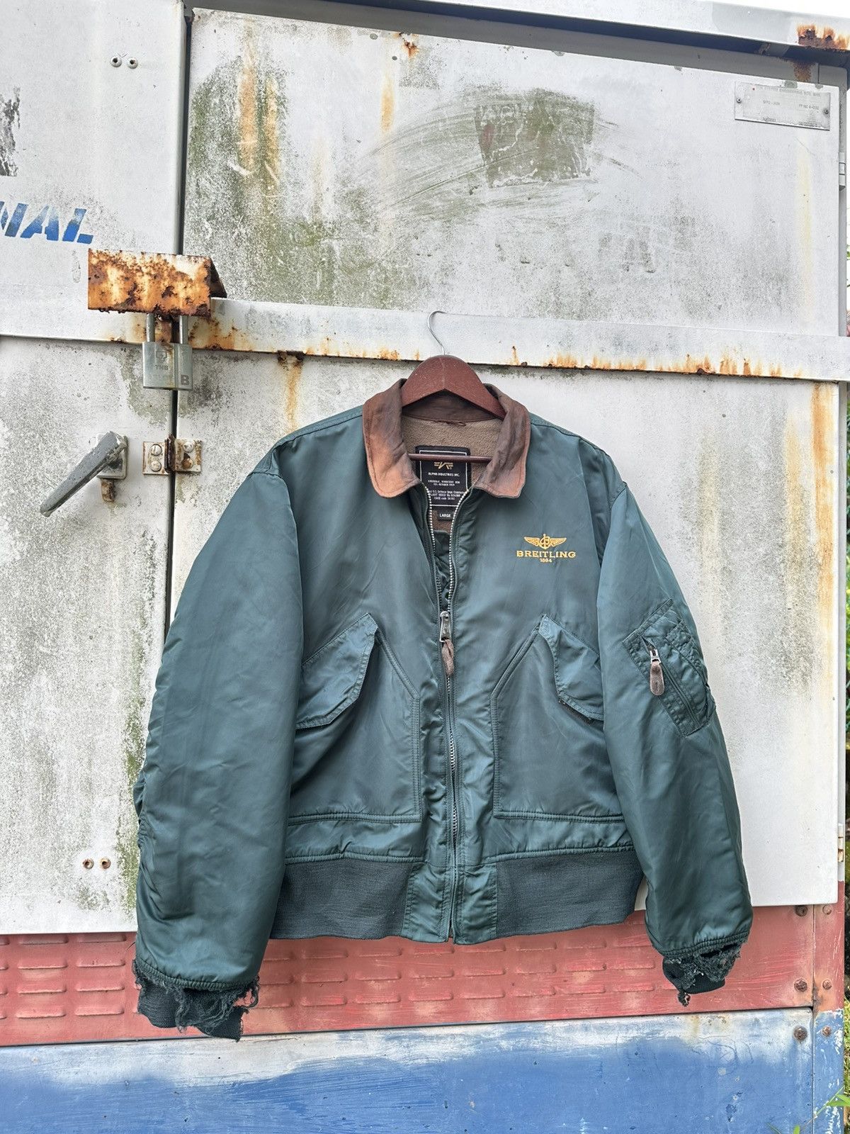 Alpha Industries 🪖Vintage THRASHED MA-1 Alpha Industries Bomber Jacket Size US L / EU 52-54 / 3 - 6 Thumbnail