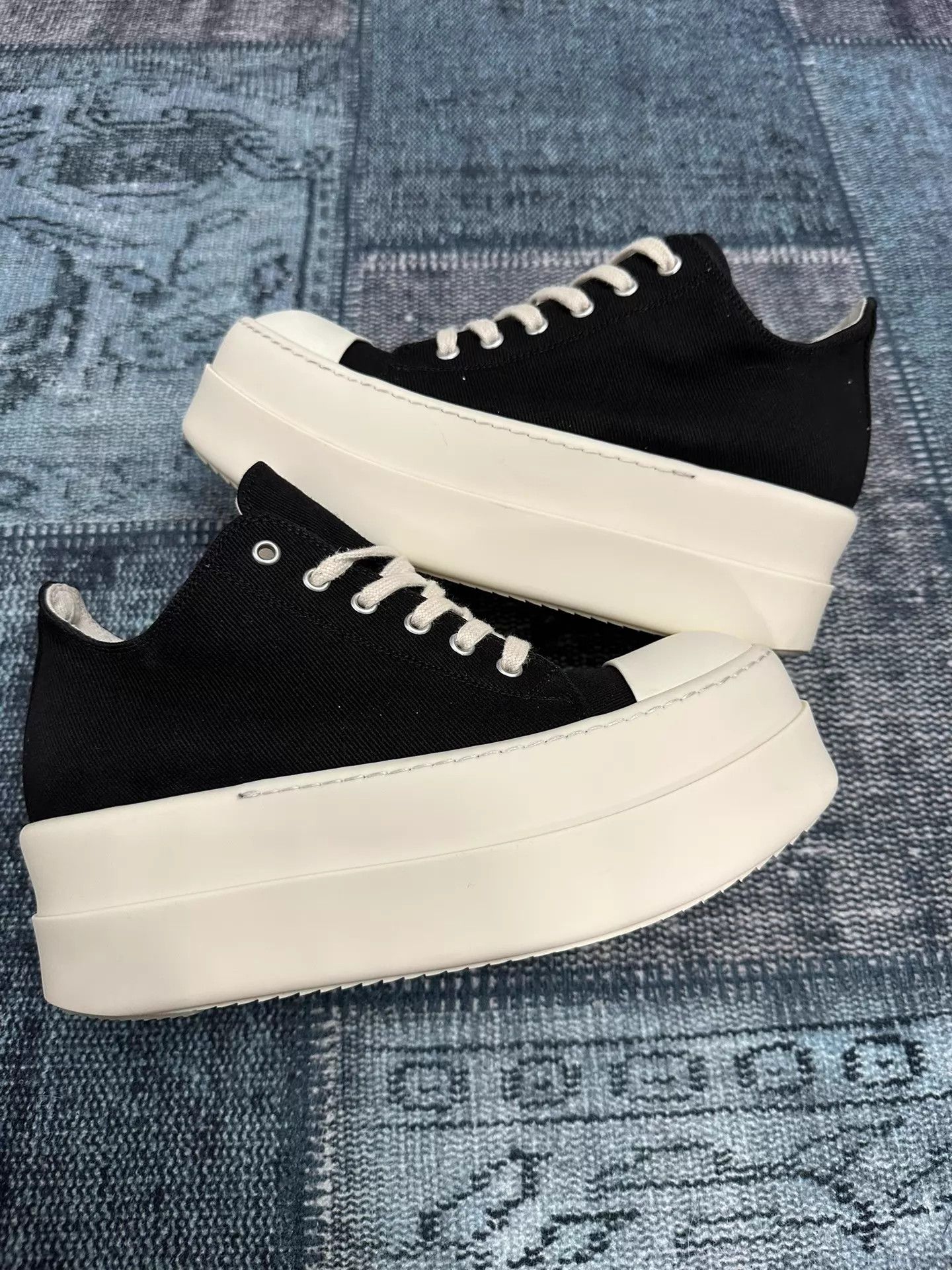 Rick Owens Rick Owens Low Top Thick Sole Sneaker 40 Size US 7 / EU 40 - 1 Thumbnail
