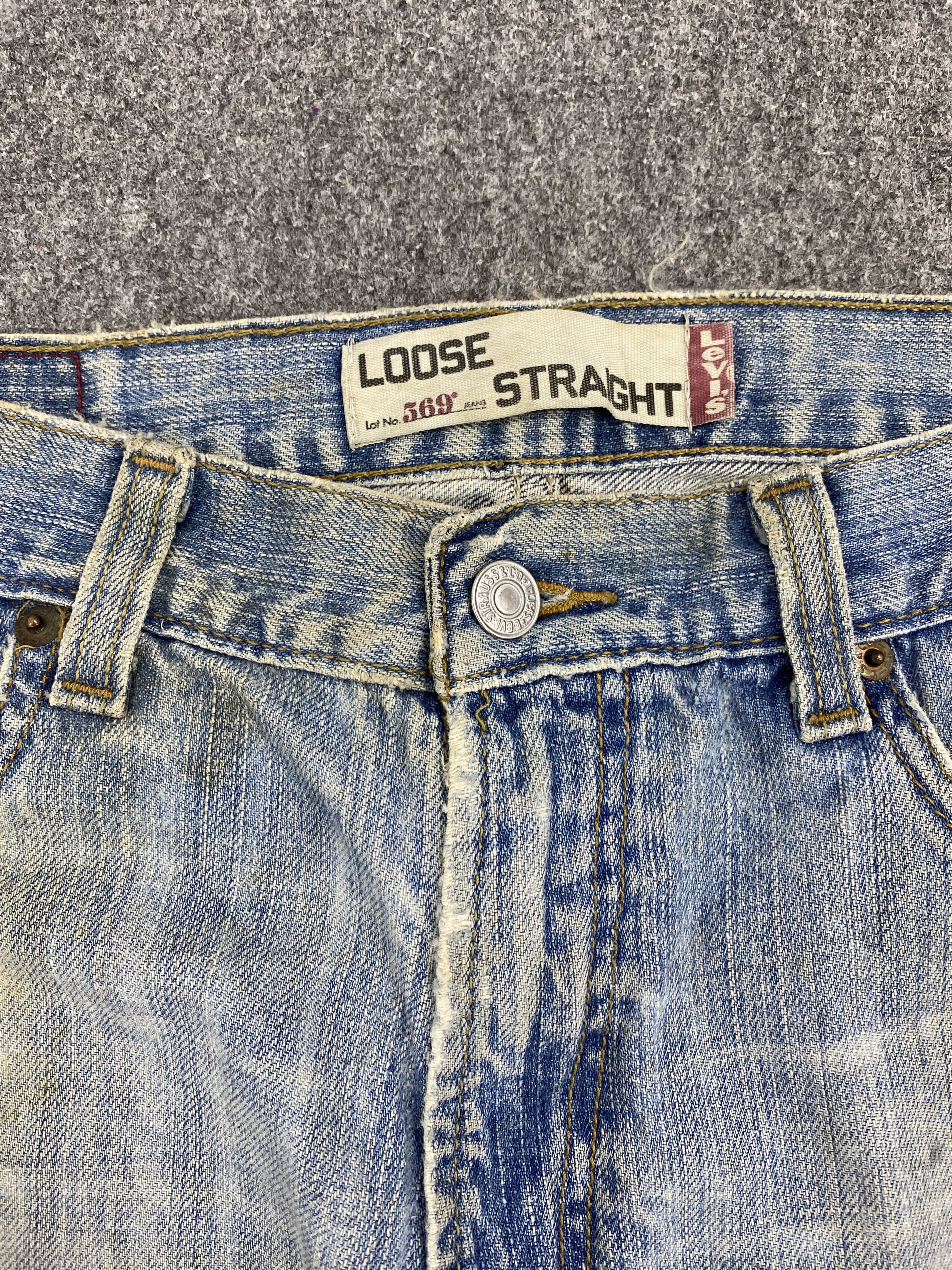 Levi's × Vintage Distressed Vintage Levis 569 Faded Blue Jeans Size US 33 - 10 Thumbnail