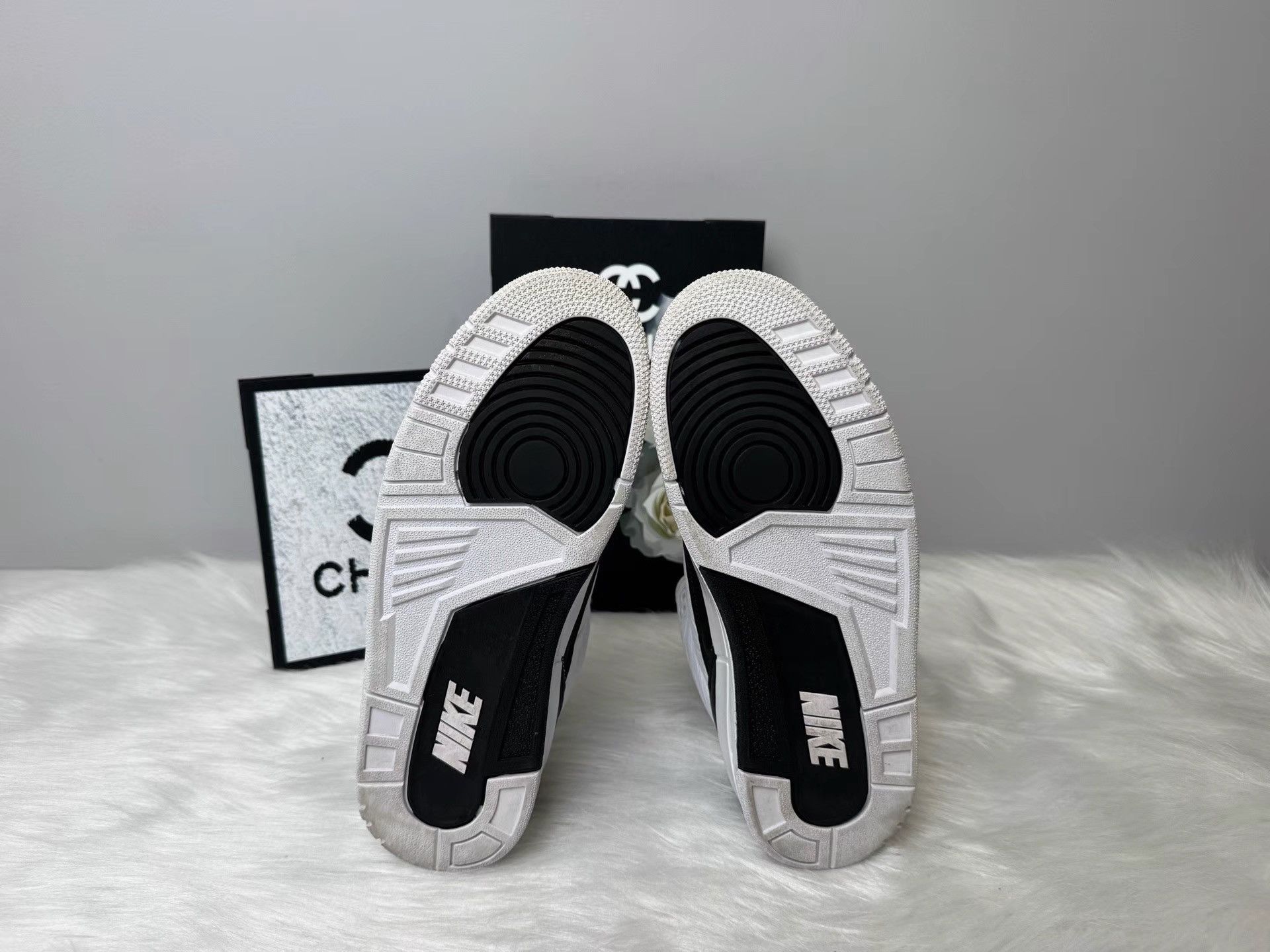 Fragment Design Fragment Design AJ3 Mid Retro Shoes K36 Size US 10 / EU 43 - 4 Thumbnail