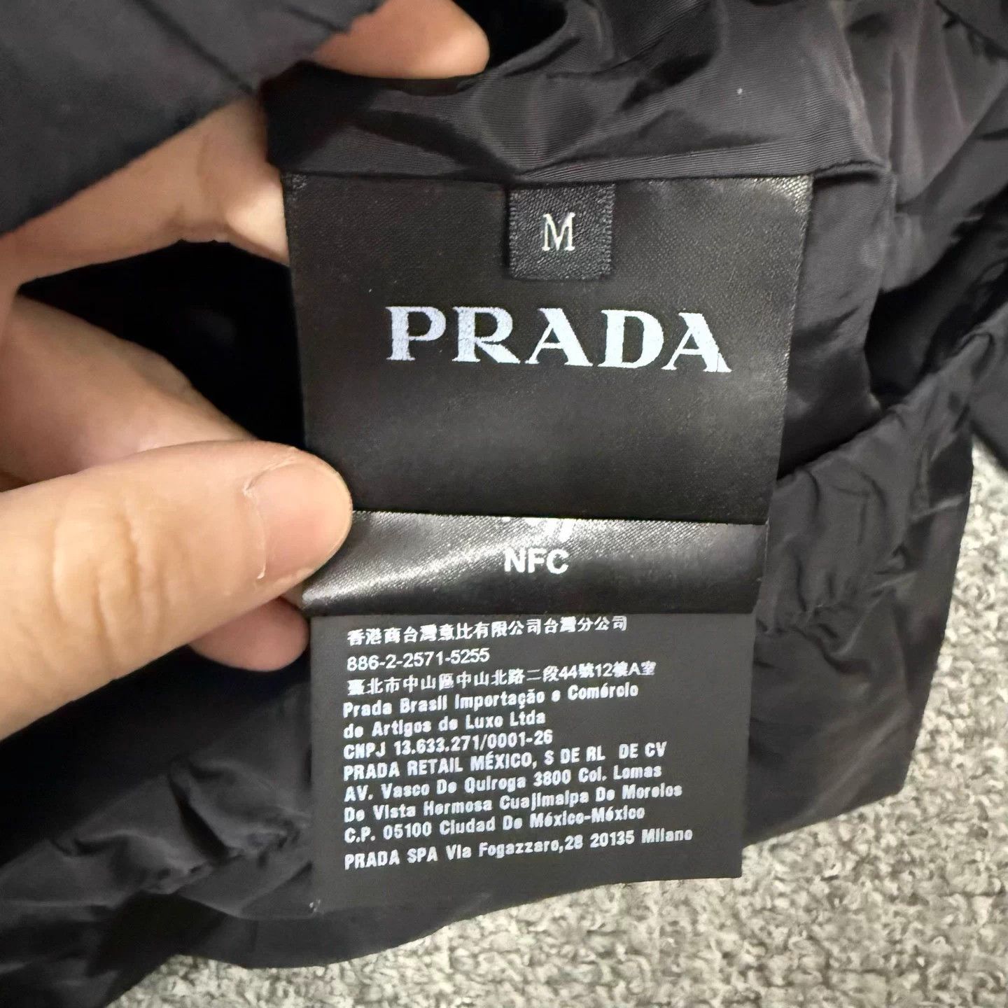 Prada Prada Triangle Logo Nylon Zip Jacket M Mint Size M / US 6-8 / IT 42-44 - 4 Thumbnail