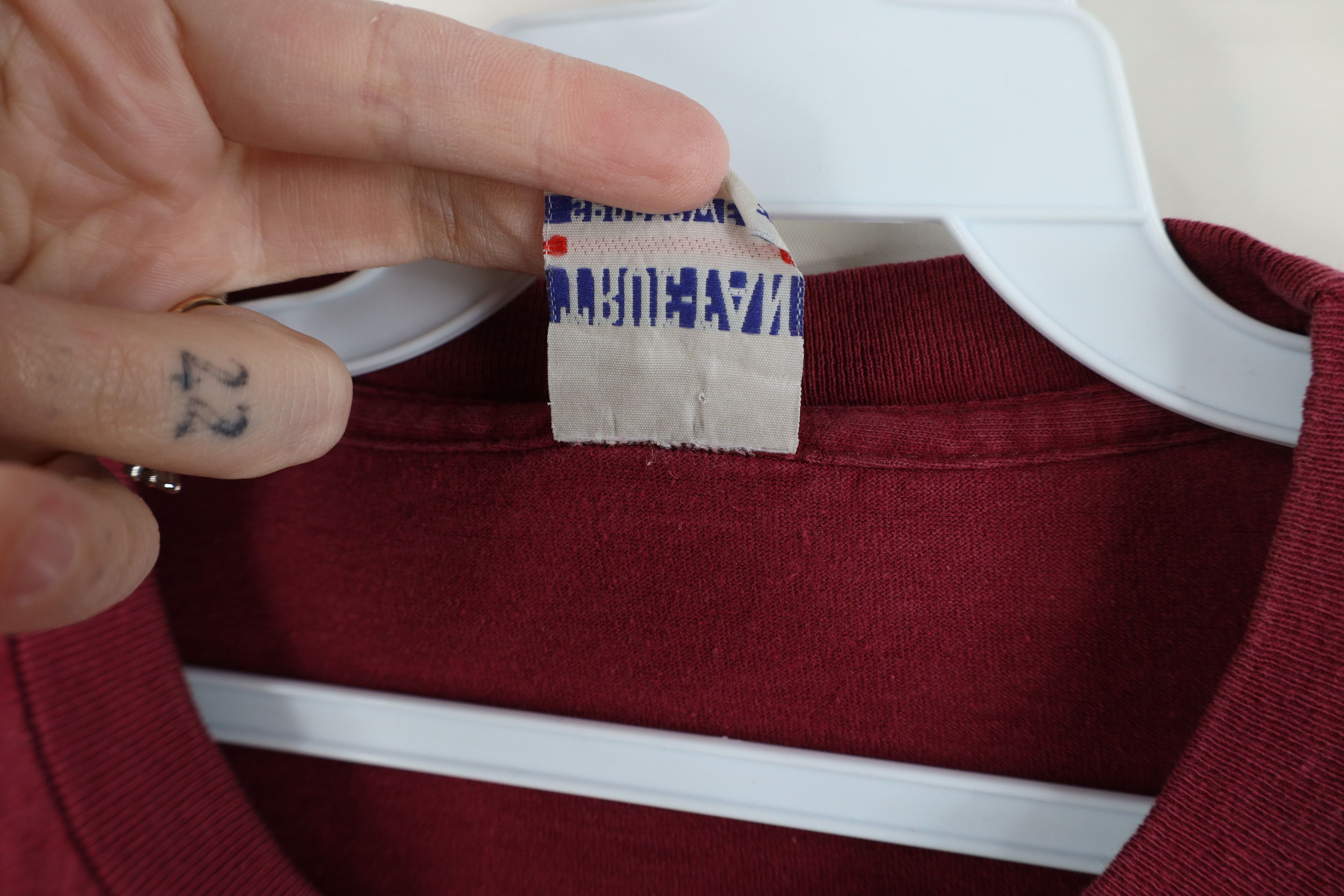 Vintage Vintage 90s Redskins Football T-Shirt Commanders USA Size US XL / EU 56 / 4 - 12 Thumbnail