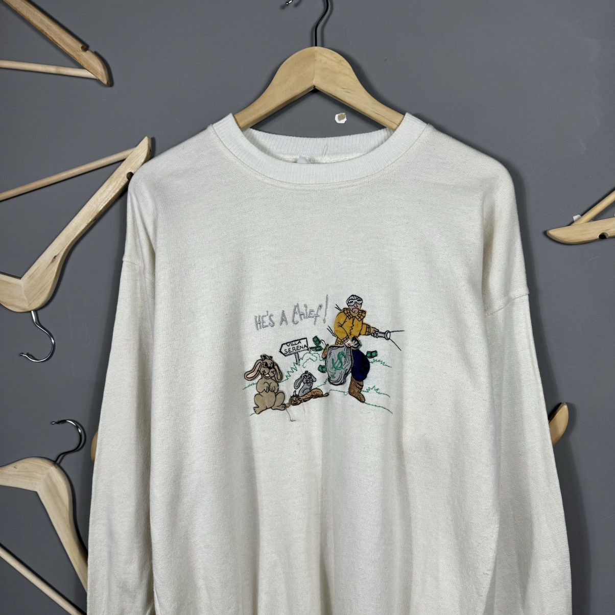 Vintage Vintage 80s “He’s a chief” Embroidered Swratshirt Size US M / EU 48-50 / 2 - 2 Thumbnail
