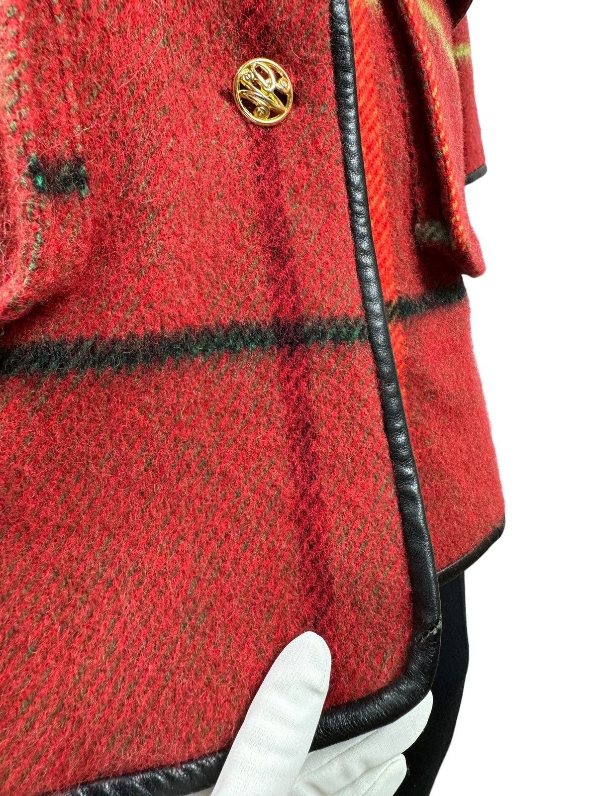 Nina Ricci × Vintage Nina Ricci Vintage Check Wool Coat Leather Trim size 38 Size S / US 4 / IT 40 - 14 Thumbnail