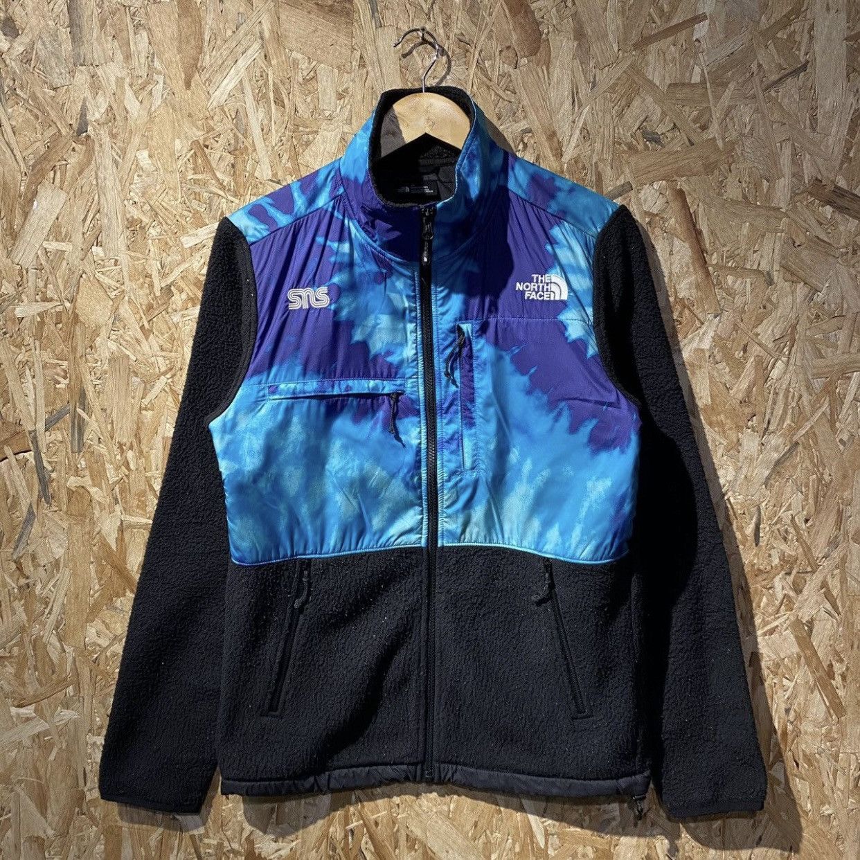 Sneakersnstuff × The North Face The North Face x Sneakersnstuff Denali Fleece Jackets Size US S / EU 44-46 / 1 - 1 Thumbnail