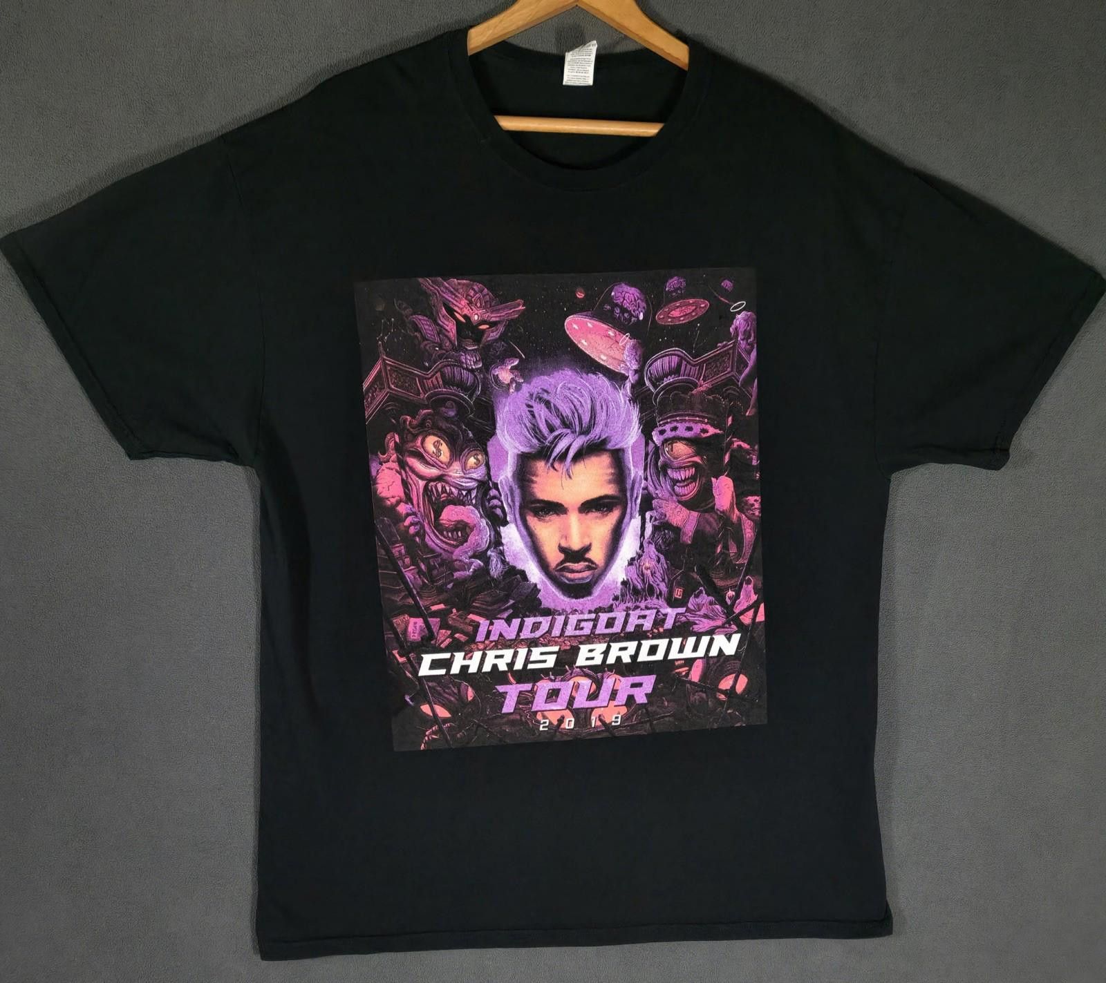 Fruit Of The Loom Chris Brown Indigoat Tour 2019 Concert T-Shirt XL Graphic Size US XL / EU 56 / 4 - 1 Thumbnail