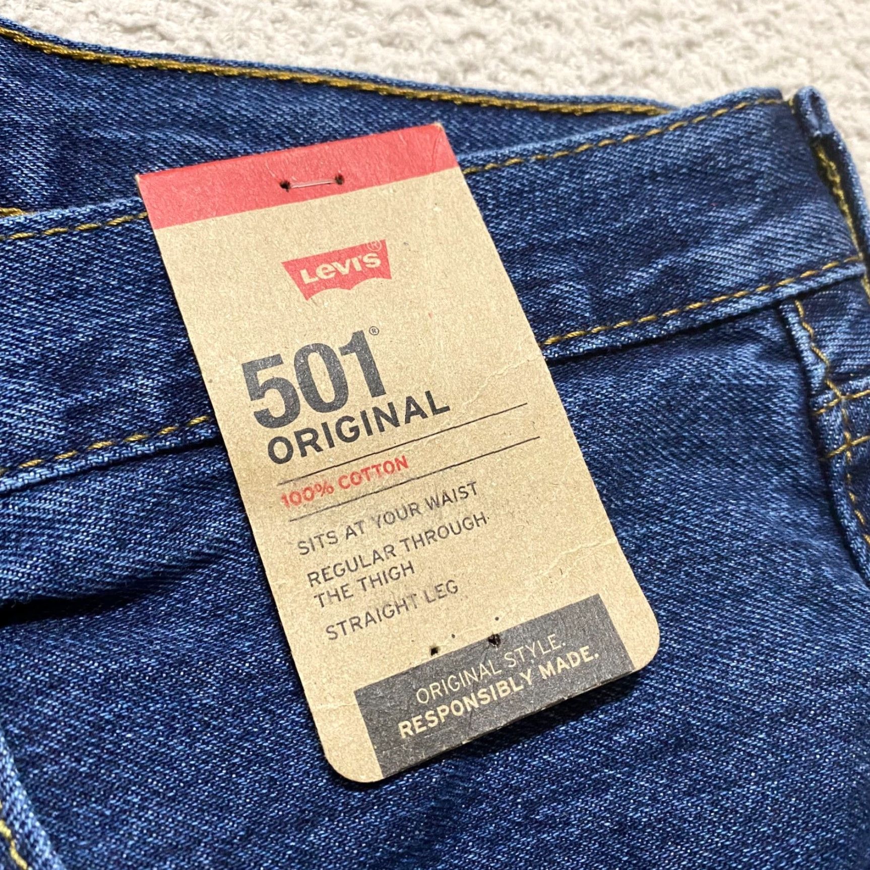 Levi's NWT Levi's 501 Mens Jeans 52x30 Blue Denim Dark Wash Classic Fit Jeans Men's Straight 5-Pocket Design Inseam 28 in Size US 34 / EU 50 - 7 Thumbnail
