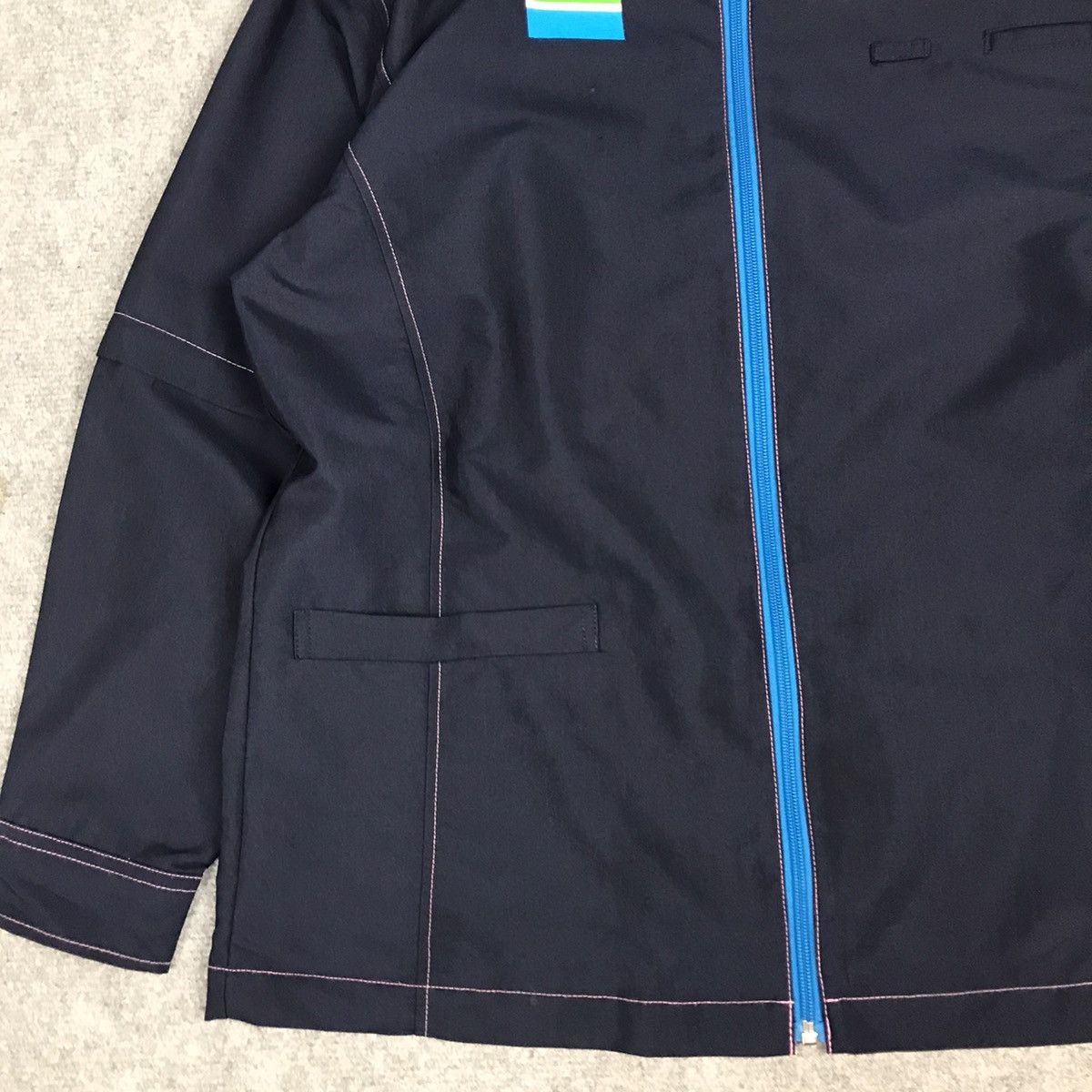 Japanese Brand Vintage Family Mart zipper jacket Size US M / EU 48-50 / 2 - 4 Thumbnail
