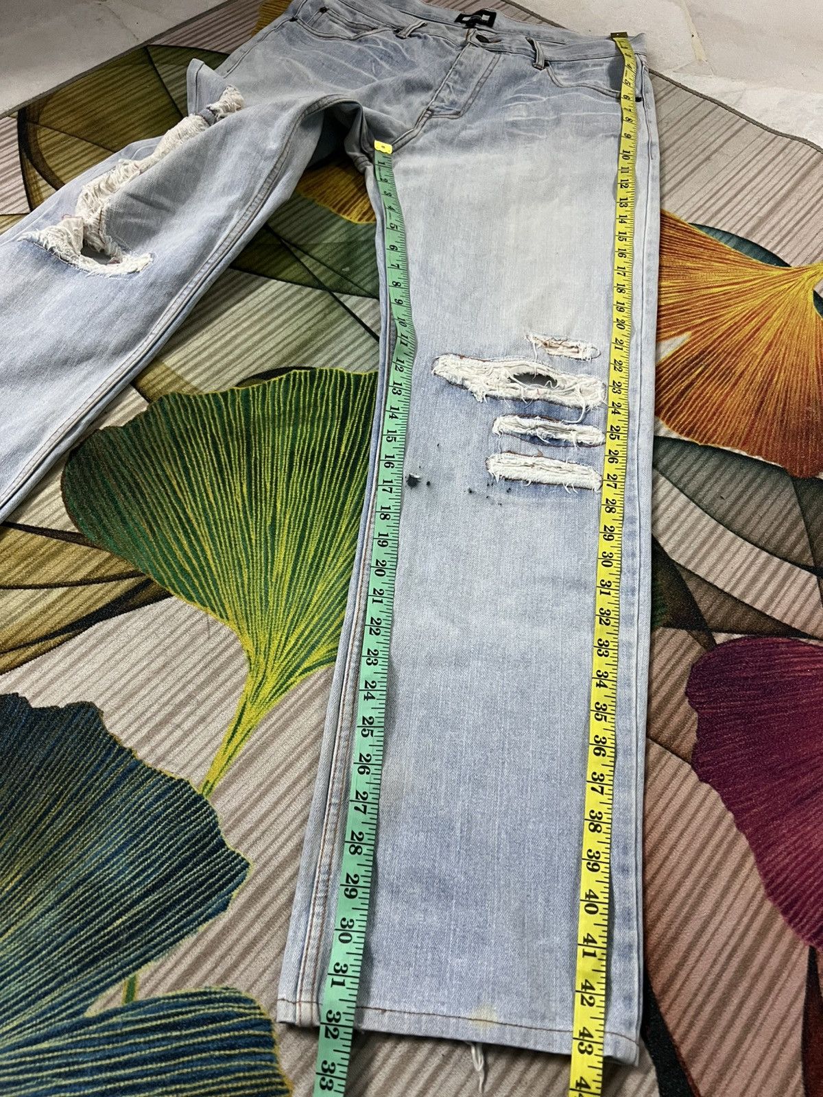 If Six Was Nine 💥Nylaus Distress Faded Jean Size US 33 - 3 Thumbnail
