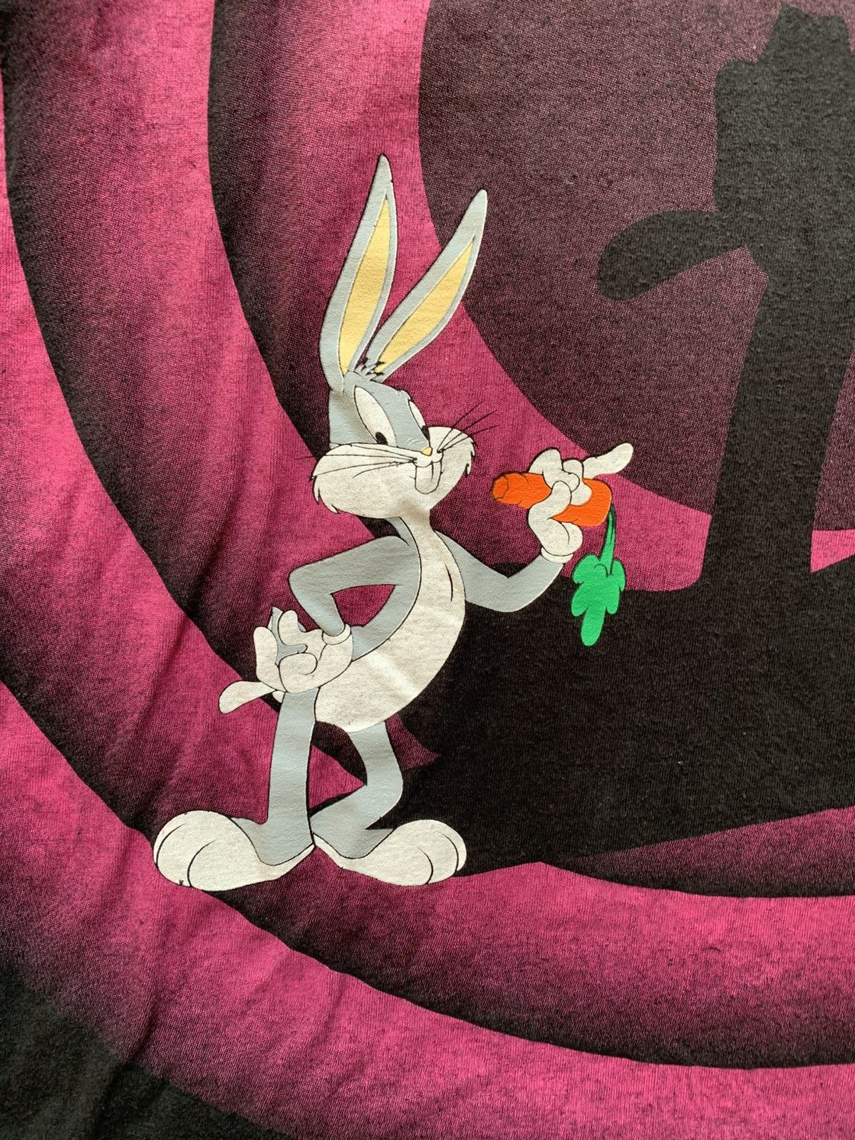 Cartoon Network 🔥Looney Tunes Bugs Bunny 1992 Overprint T-shirt Size US XL / EU 56 / 4 - 4 Thumbnail