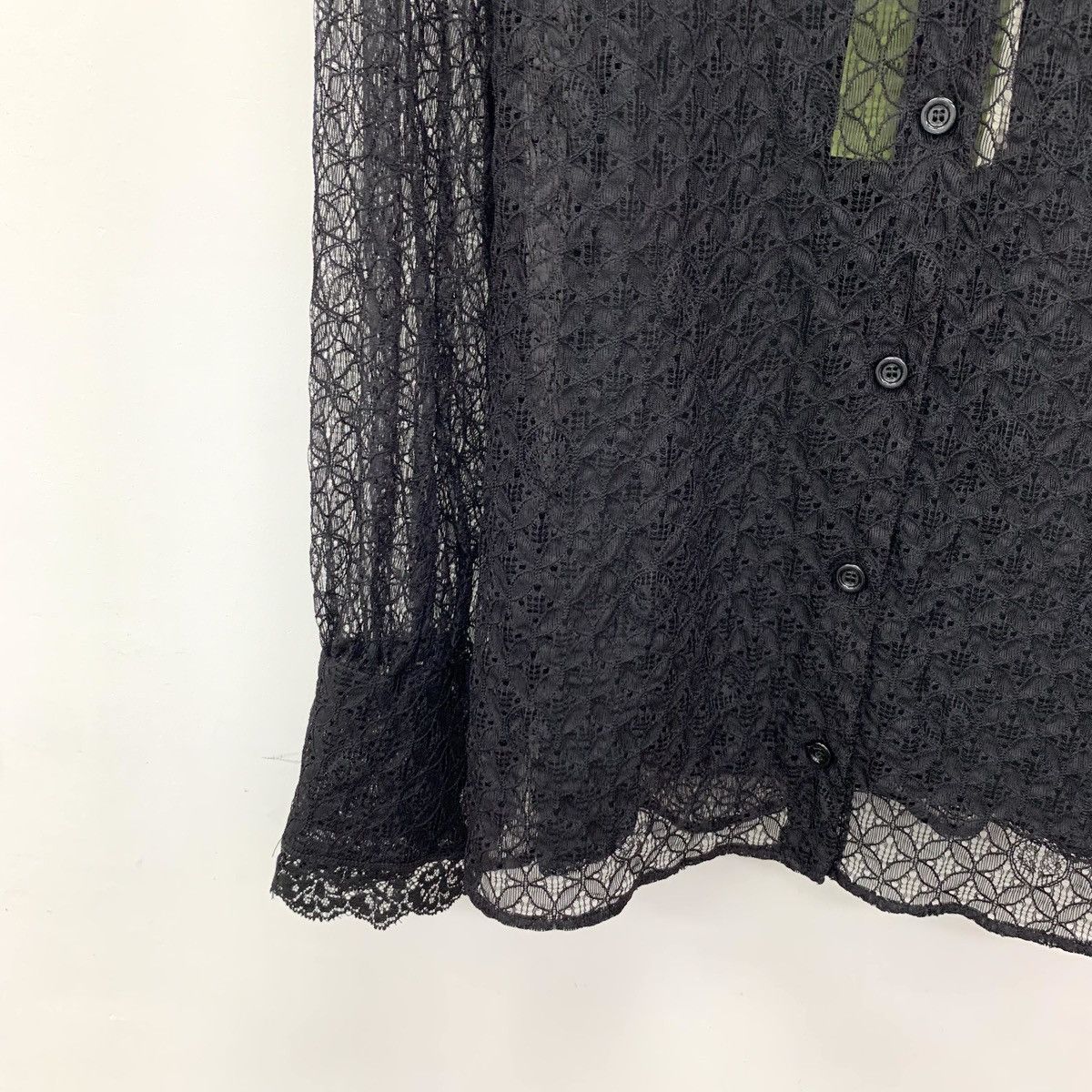 Gucci Gucci Hollow-out Floral Lace Trim Long Sleeve Shirt K26WX Size L / US 10 / IT 46 - 4 Thumbnail