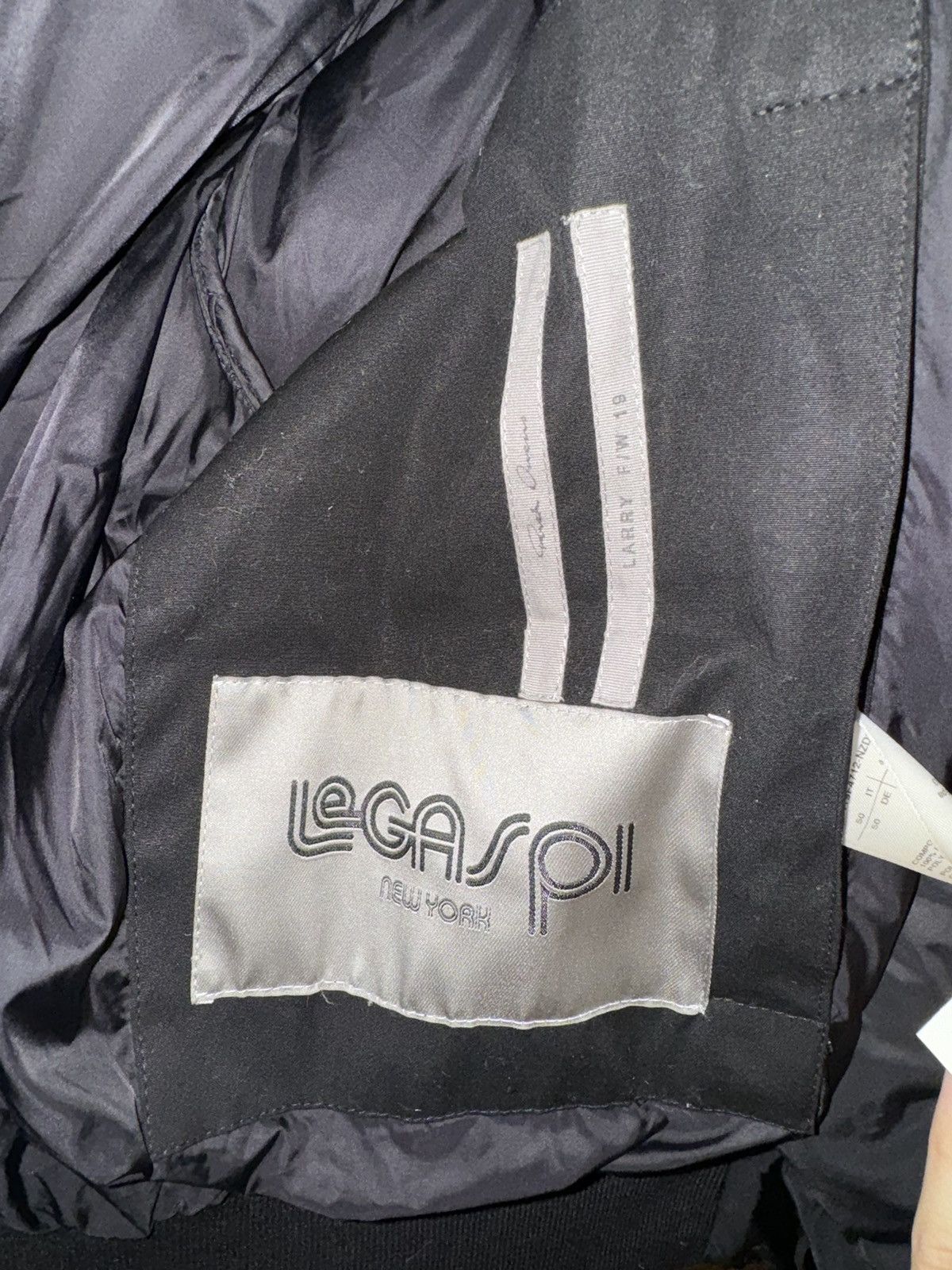 Rick Owens Rick Owen’s FW19 “Larry” puffer jacket Size US L / EU 52-54 / 3 - 8 Thumbnail