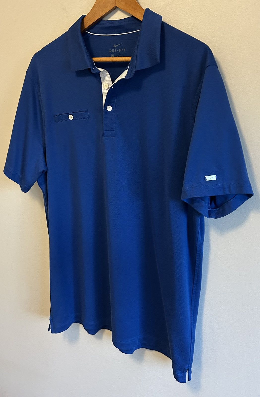 Nike Nike Dri Fit Mens Blue Golf Polo Shirt Size L MSRP $100 Size US L / EU 52-54 / 3 - 3 Thumbnail