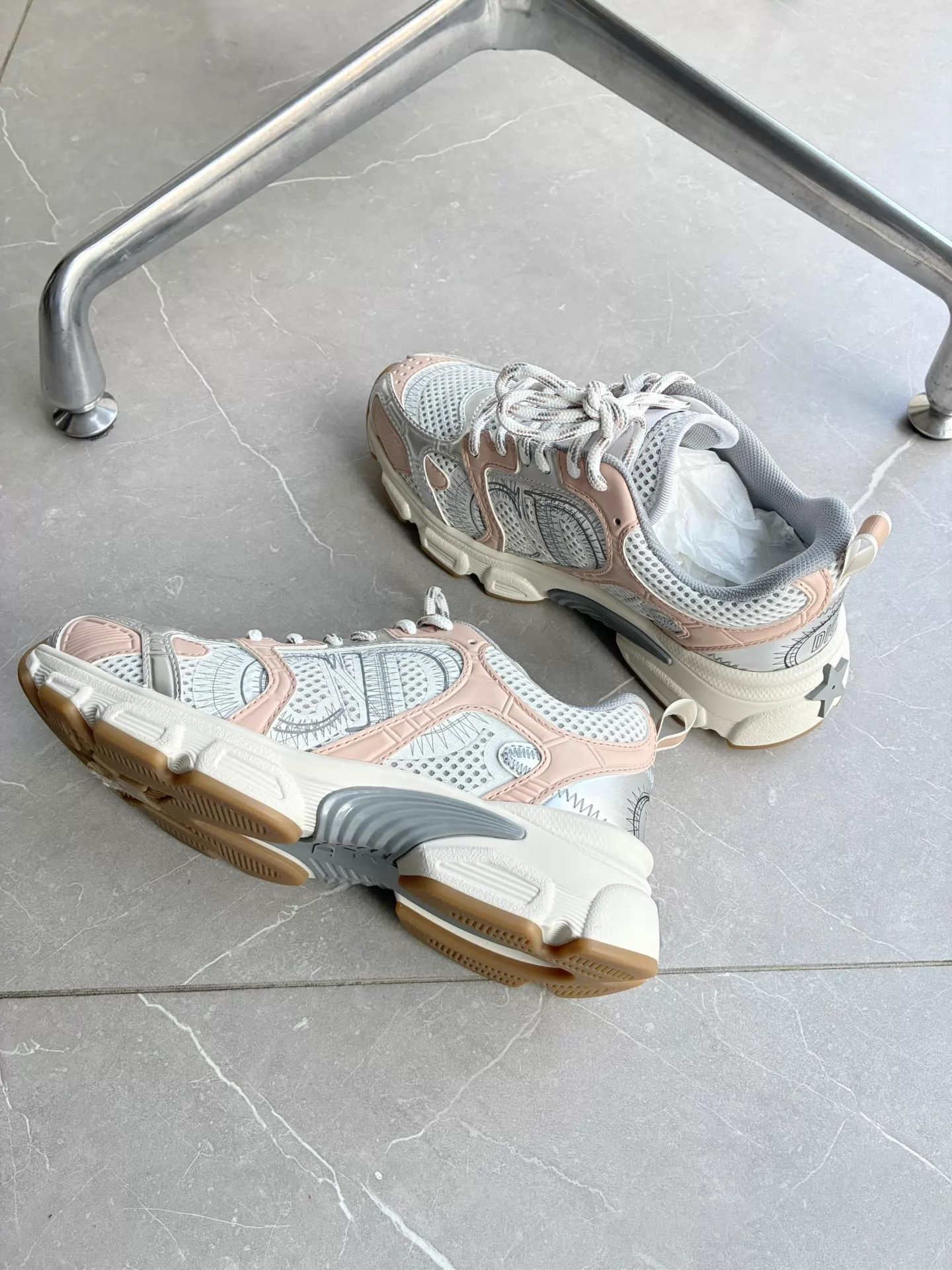 Dior Dior Chrono Pink Mesh Panel 36.5 Sneakers Size US 6 / IT 36 - 4 Thumbnail