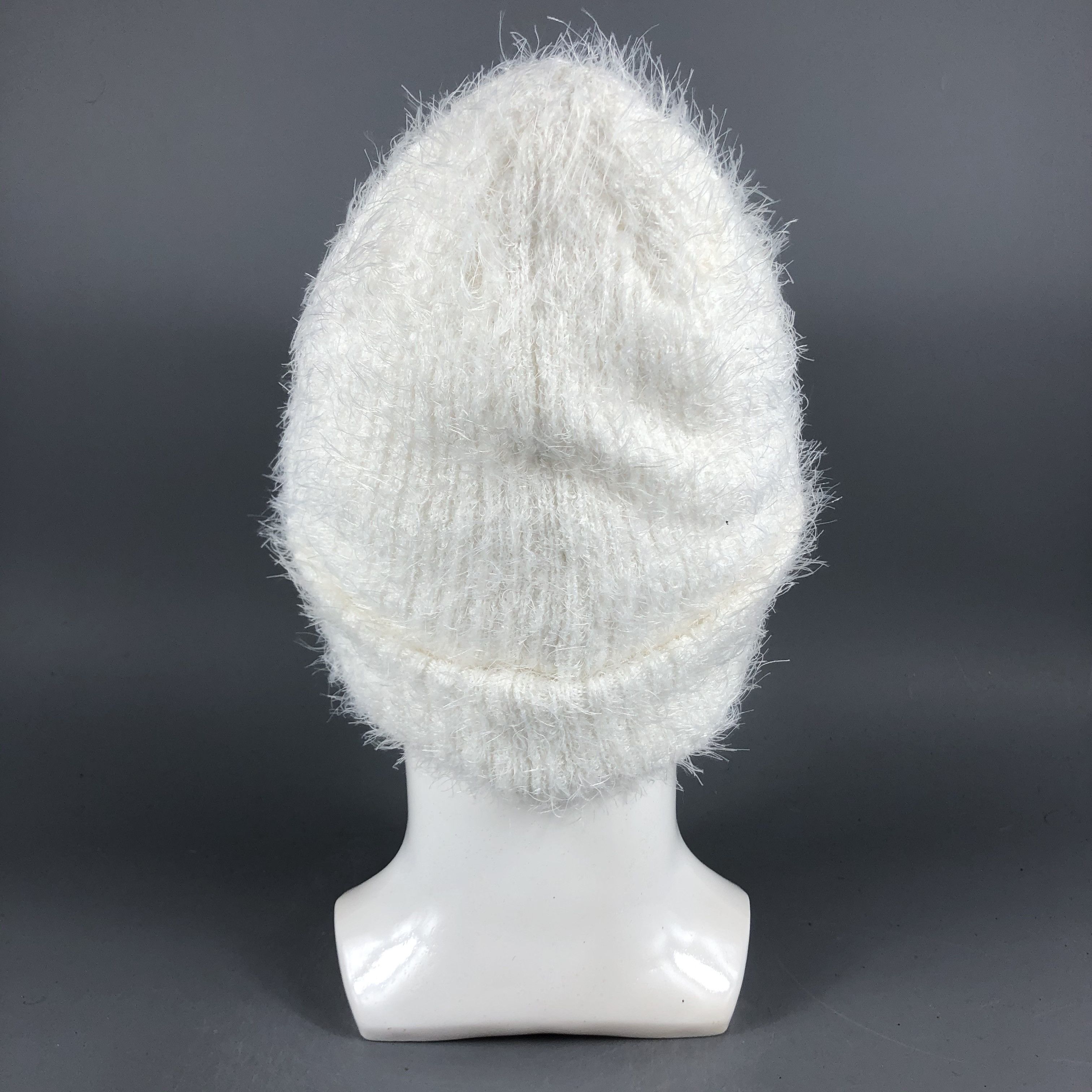 Disney × Mickey Mouse × Vintage Womens Mickey Mouse Hairy Beanie Snow Hat Snow Cap -D981 Size ONE SIZE - 2 Thumbnail