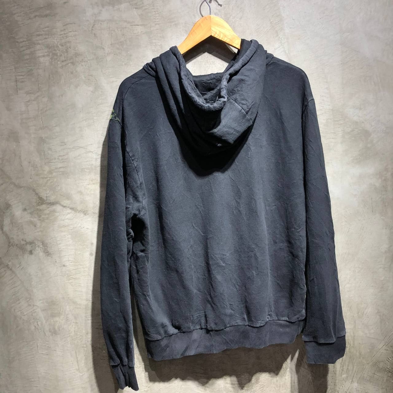 Fendi Fendi Rubberized Repeat Logo pull over hoodie Size US XL / EU 56 / 4 - 6 Thumbnail