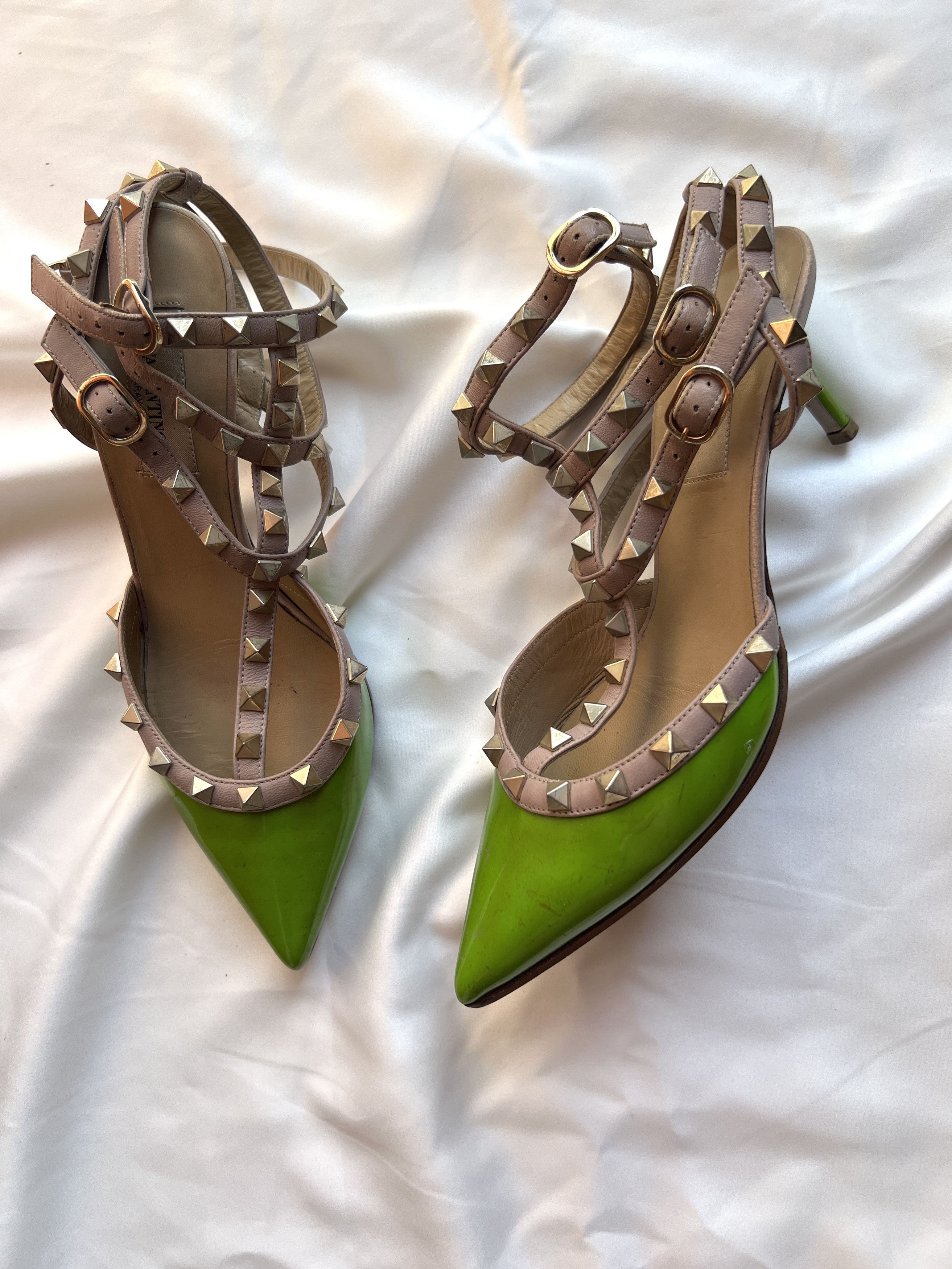 Valentino Authentic Valentino Garavani Rockstud heels Size US 6.5 / IT 36.5 - 2 Thumbnail