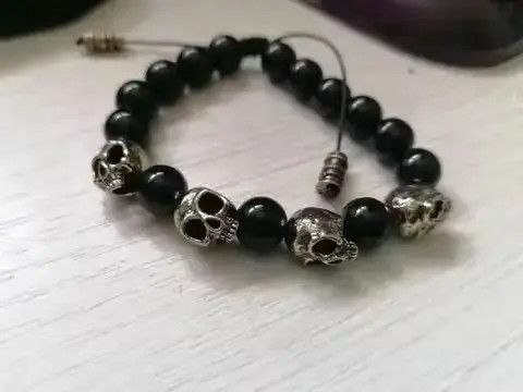Other Adjustable Black Skull Ziron Beaded Bracelet Size ONE SIZE - 1 Thumbnail