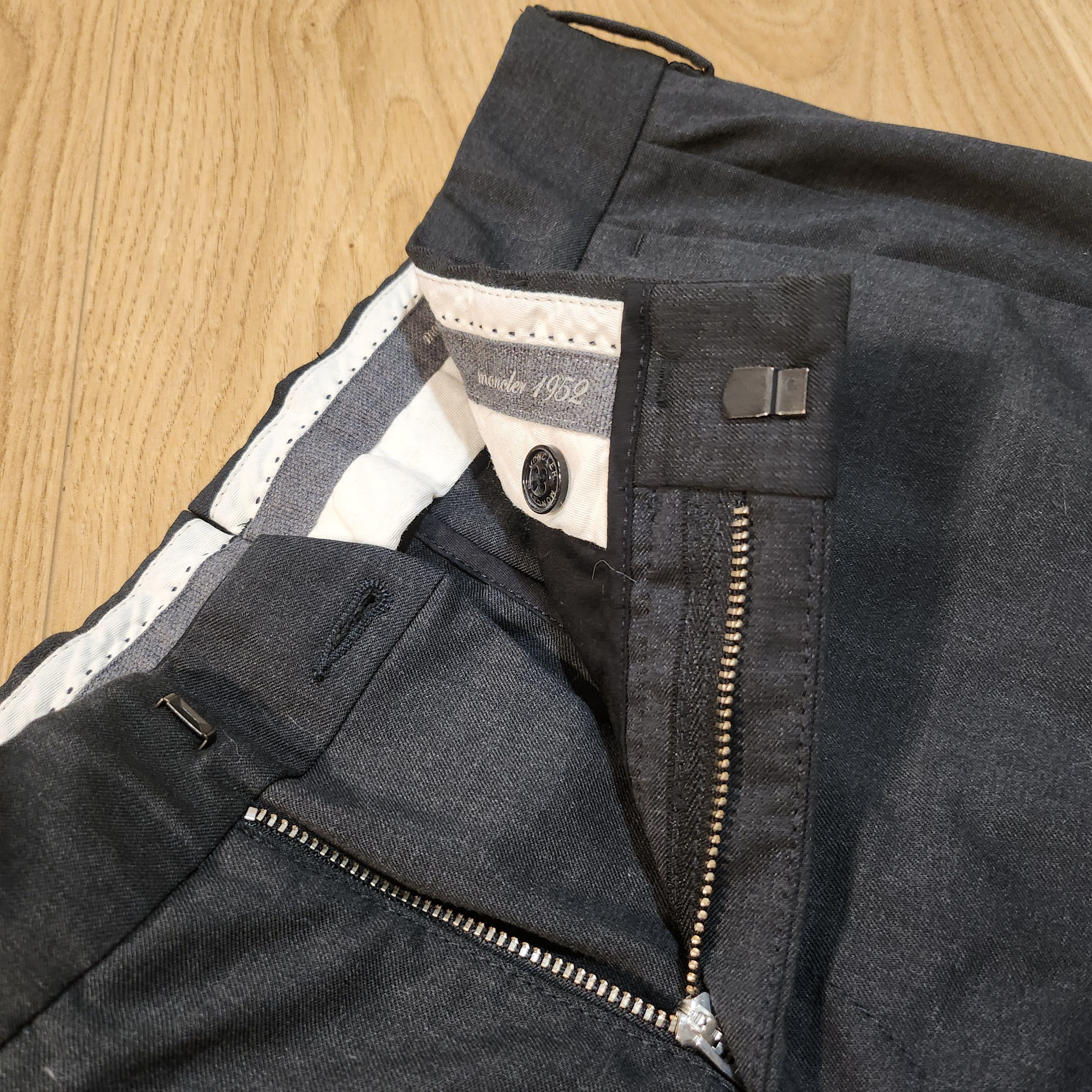 Moncler Moncler 1952 Pantalone Sportivo Chinos Wool Size US 34 / EU 50 - 3 Thumbnail