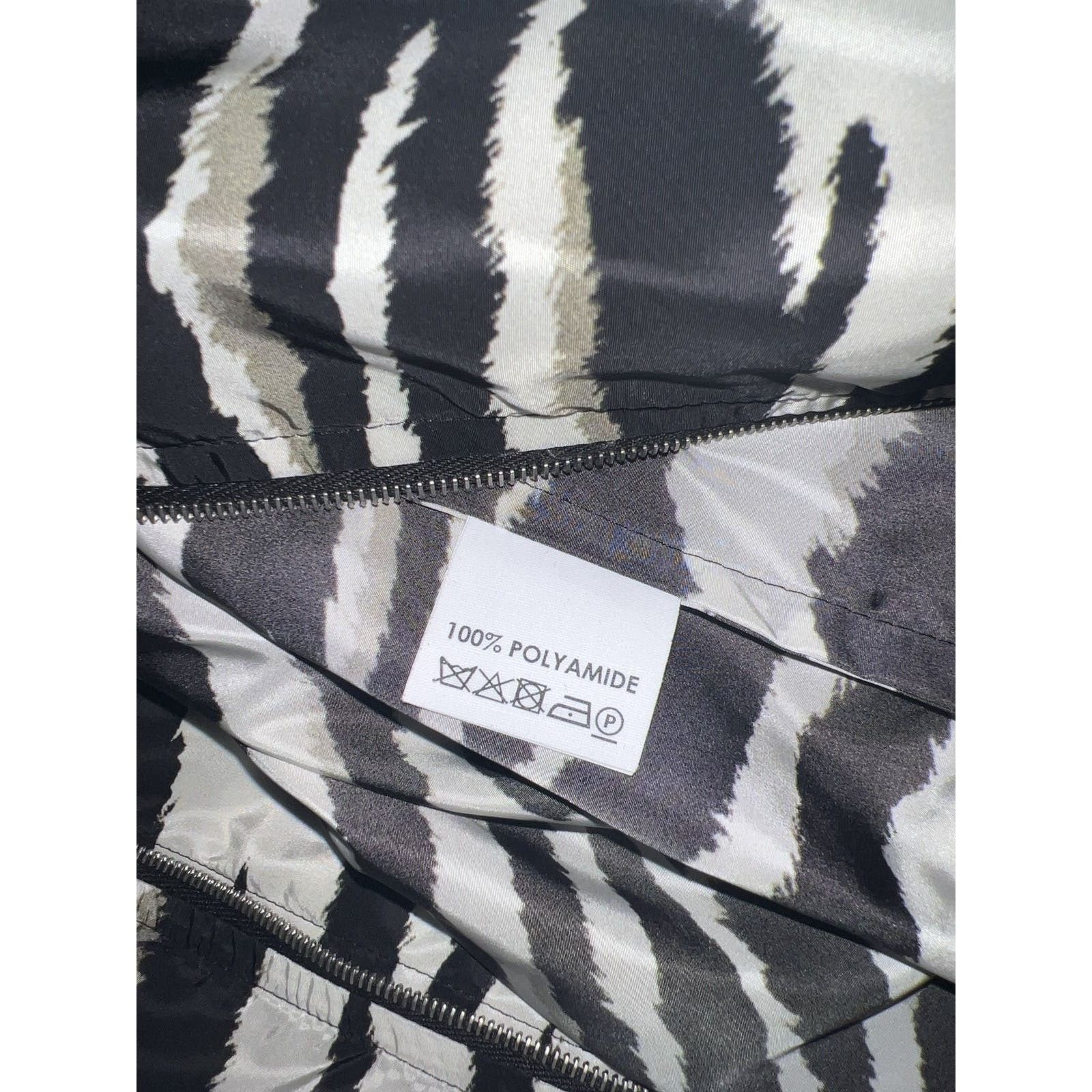 Dries Van Noten Dries Van Noten Zebra Print Rain Coat Size US M / EU 48-50 / 2 - 7 Thumbnail