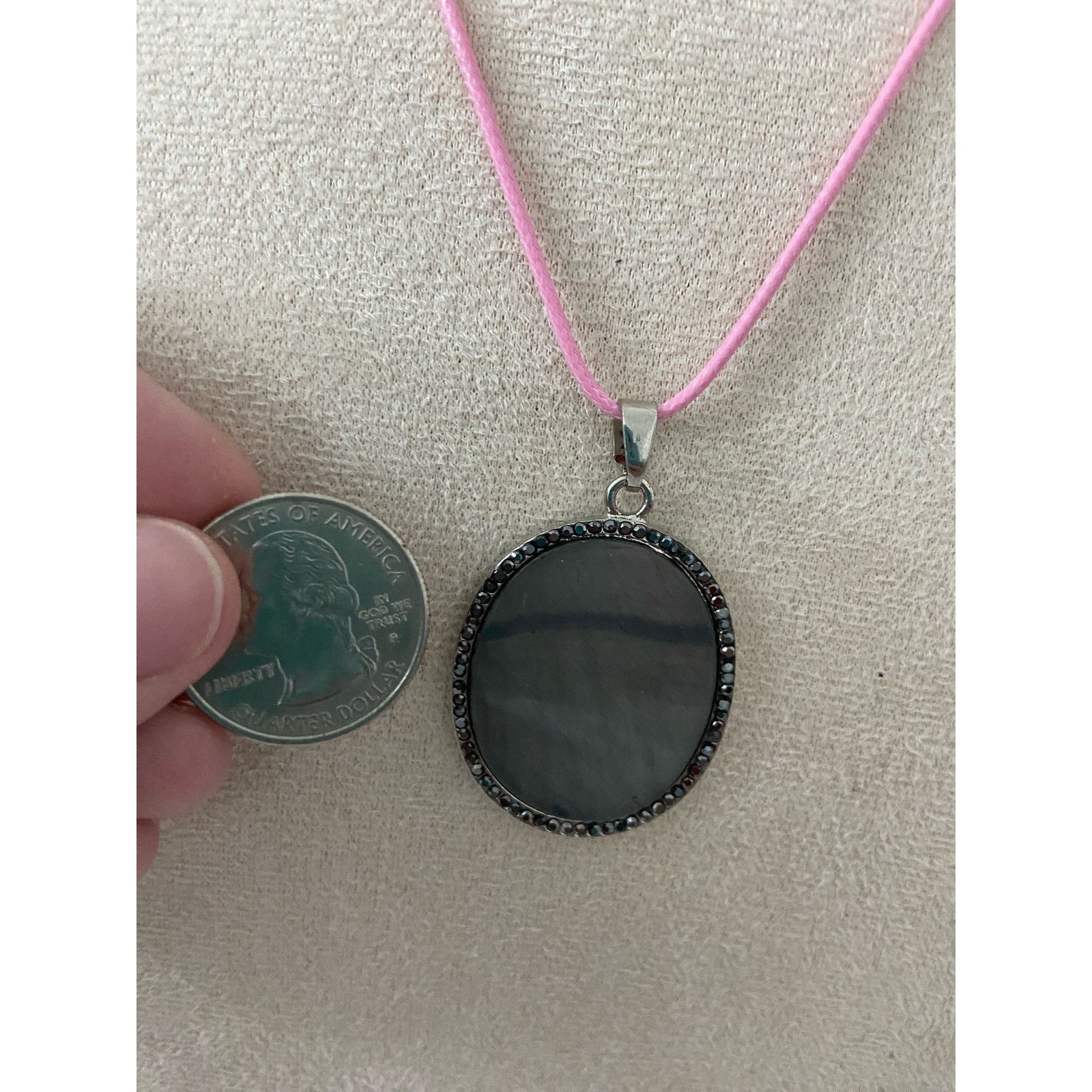 Other Gray oval shell pendant necklace Size ONE SIZE - 4 Thumbnail