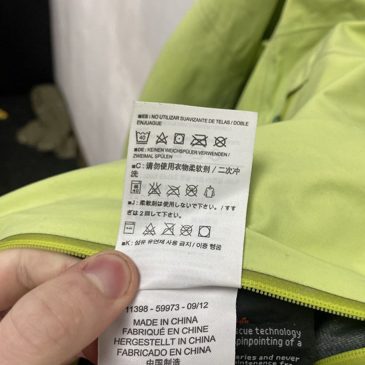 Arc'teryx Vintage Arcteryx jacket gore tex recco Size US S / EU 44-46 / 1 - 12 Thumbnail