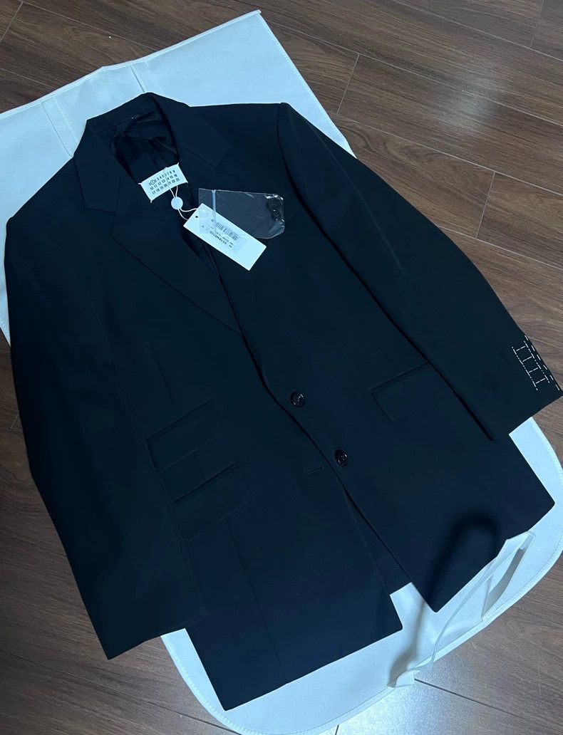 Maison Margiela Maison Margiela Suit 2502-Nextarrow Size XS / US 0-2 / IT 36-38 - 1 Thumbnail