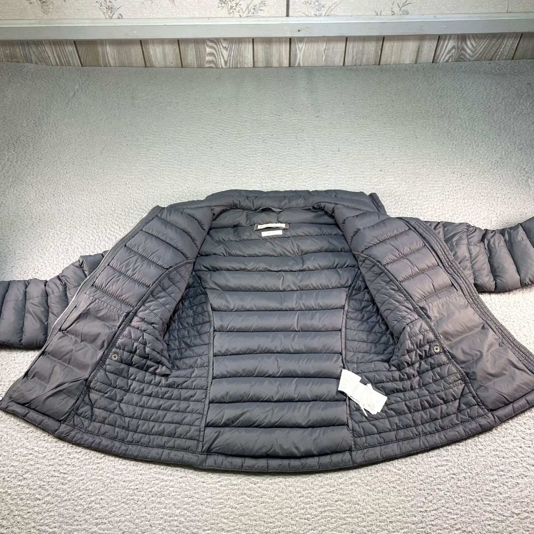 Abercrombie & Fitch Abercrombie & Fitch Puffer Jacket Womens Small Gray Down Insulated Quilted Jacket Size S / US 4 / IT 40 - 7 Thumbnail