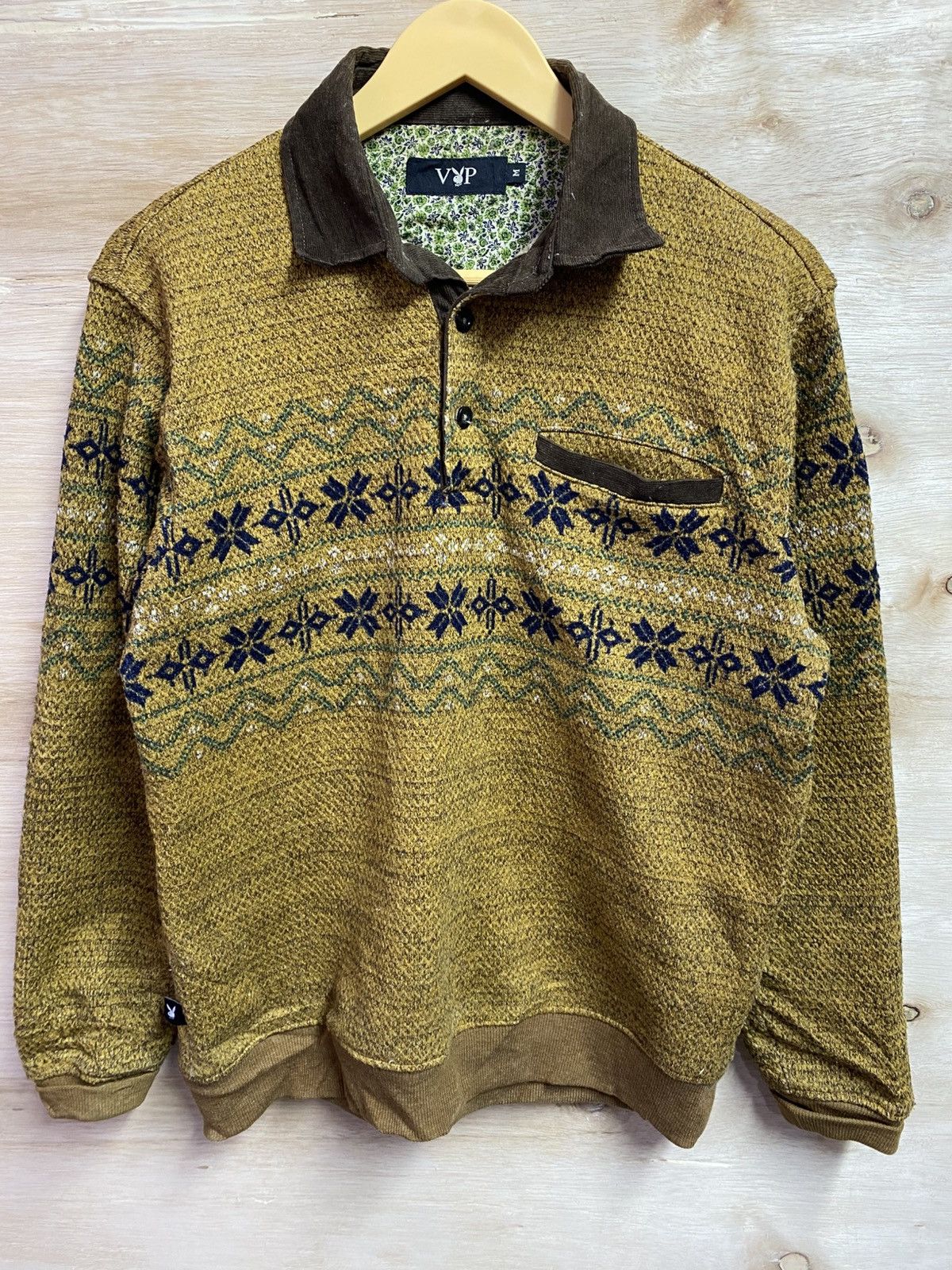 Playboy VYP long-sleeve polo sweatshirt pattern and corduroy collar. Size US XL / EU 56 / 4 - 1 Thumbnail