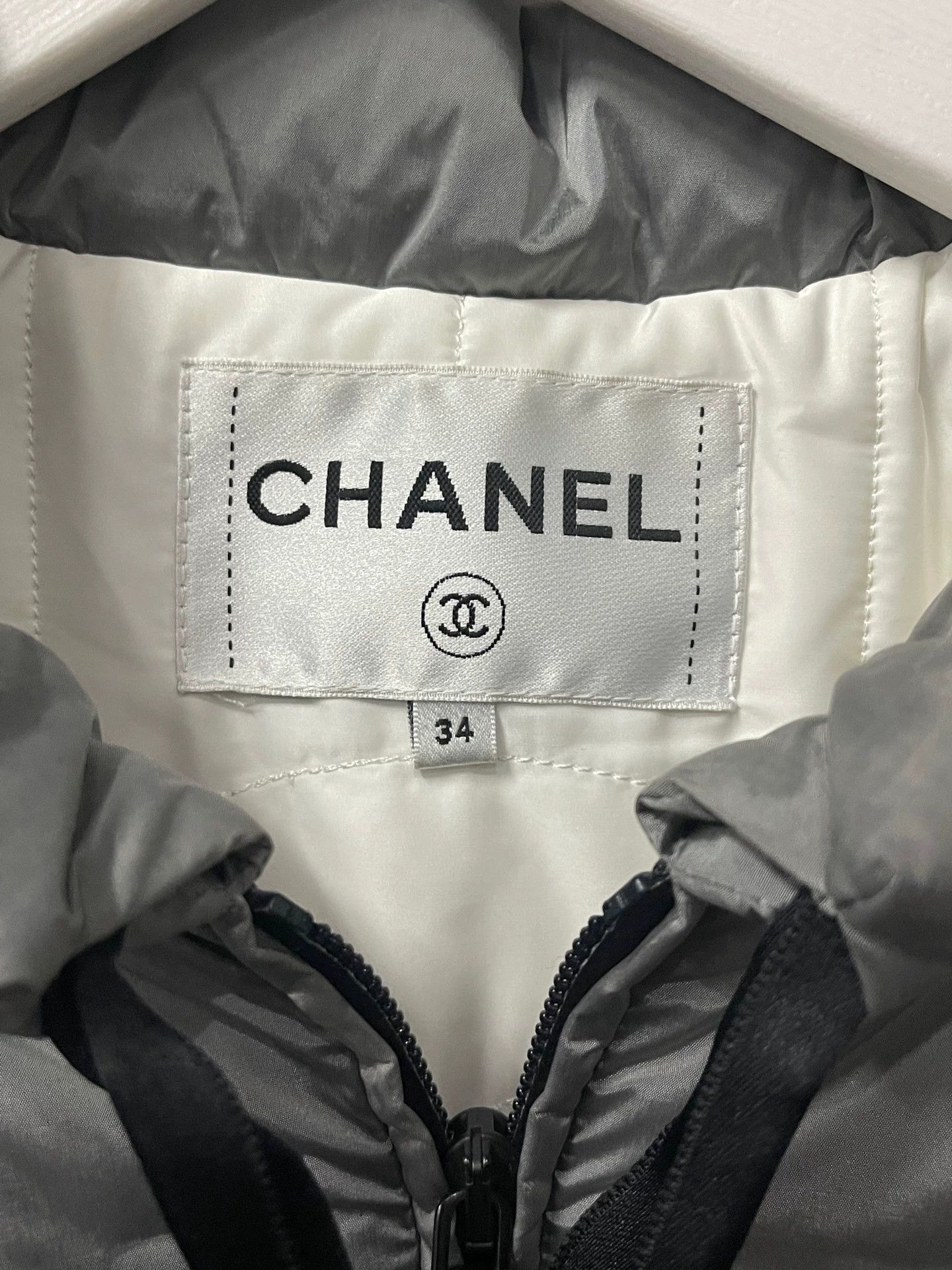 Chanel Chanel women's down jacket 34 Size XS / US 0-2 / IT 36-38 - 5 Thumbnail