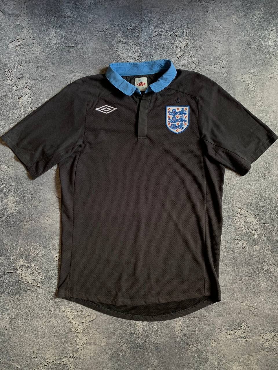 Umbro Umbro England National Team Jersey 2011-2013 Gray/Blue Size US L / EU 52-54 / 3 - 1 Thumbnail