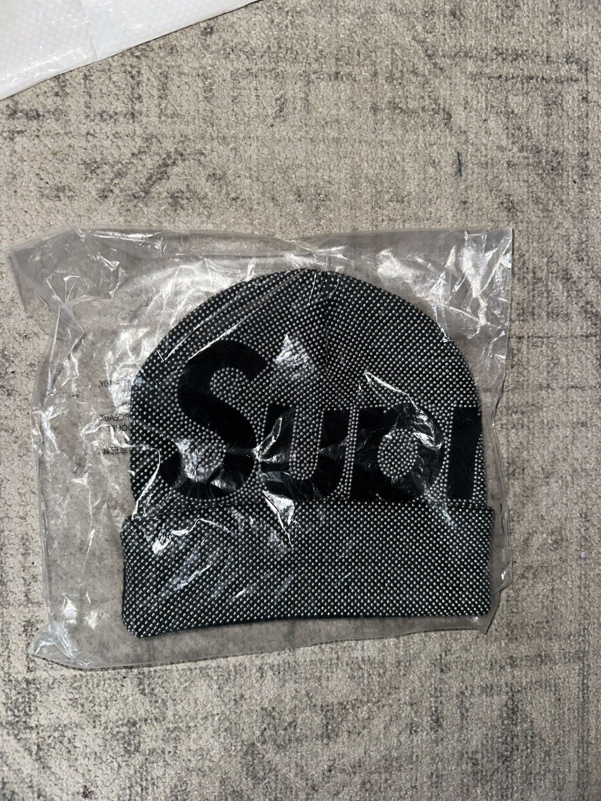 Supreme Supreme Studded Knockout Beanie BLACK FW25 Size ONE SIZE - 1 Thumbnail