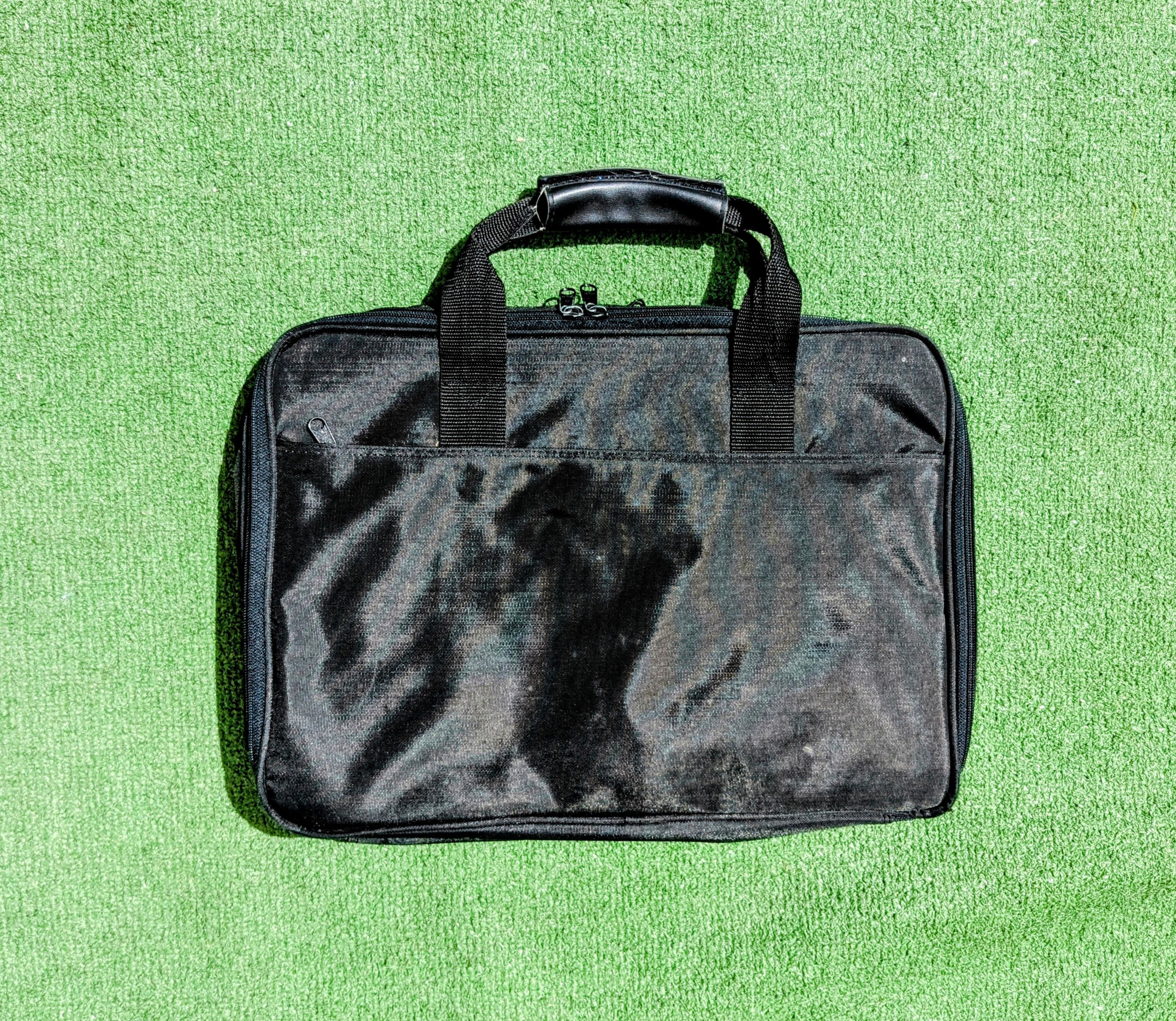 Designer 16" Laptop Sleeve/Notebook Case/Computer Messenger Bag GUC Size ONE SIZE - 1 Thumbnail