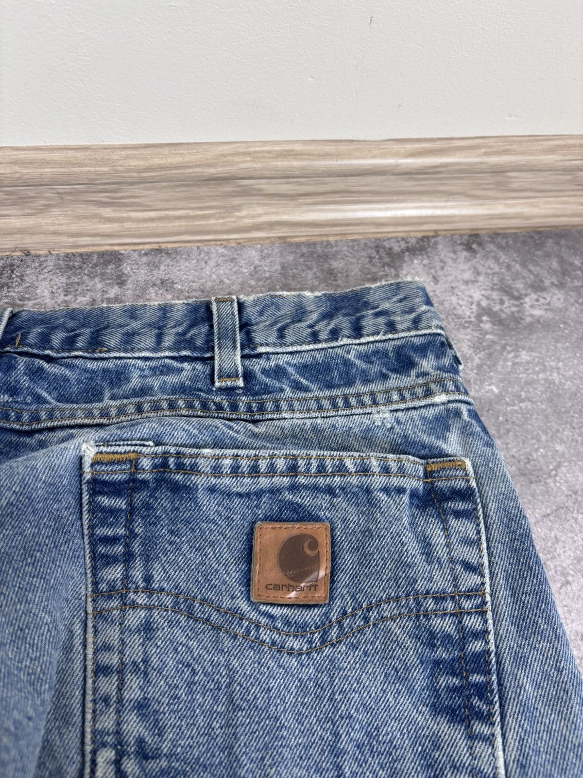 Carhartt Vintage Carhartt Men’s Faded Blue Denim Jeans Relaxed Fit Size US 33 - 8 Thumbnail